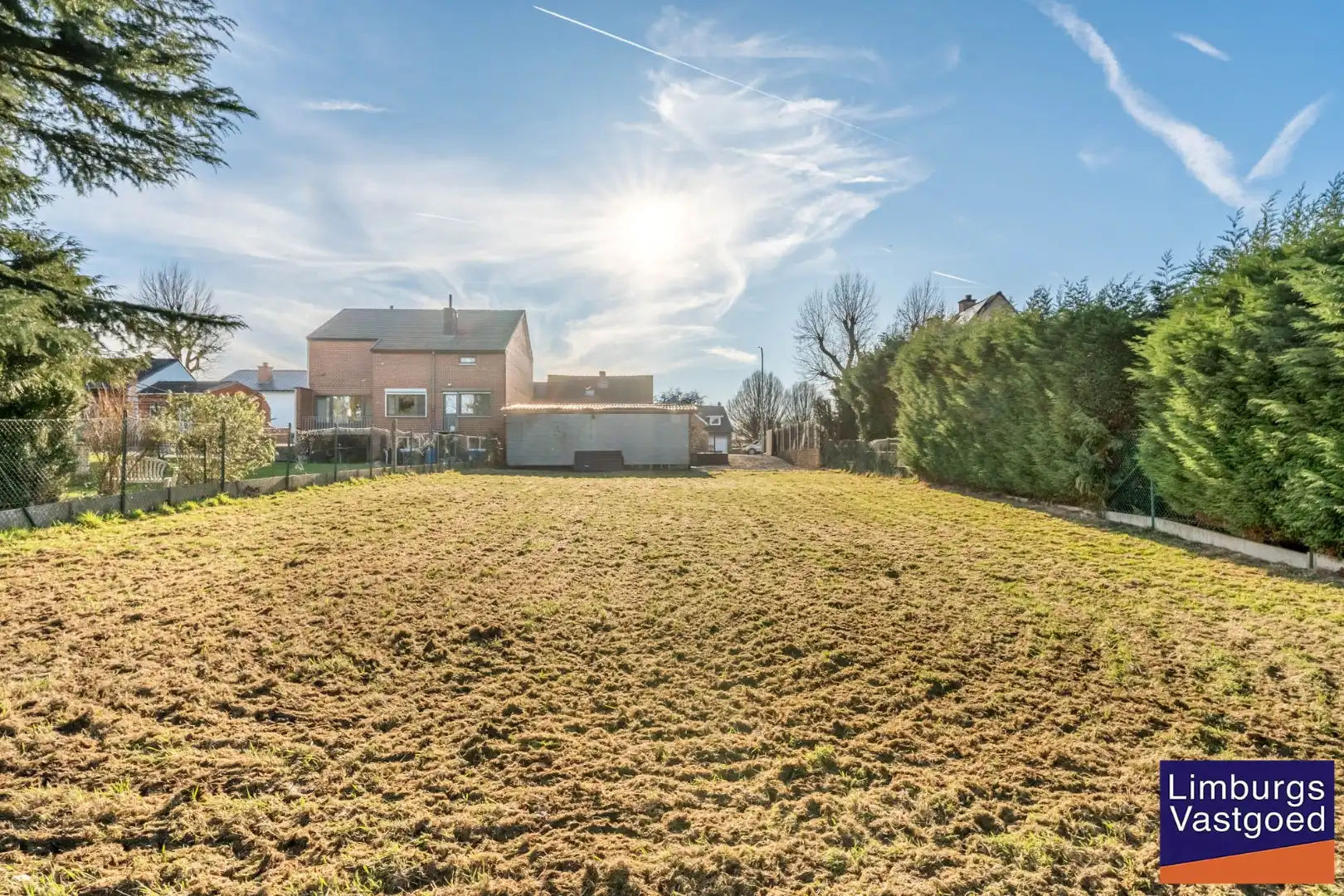 Instapklare woning met ruime loods/werkplaats, 11a 77ca foto 15