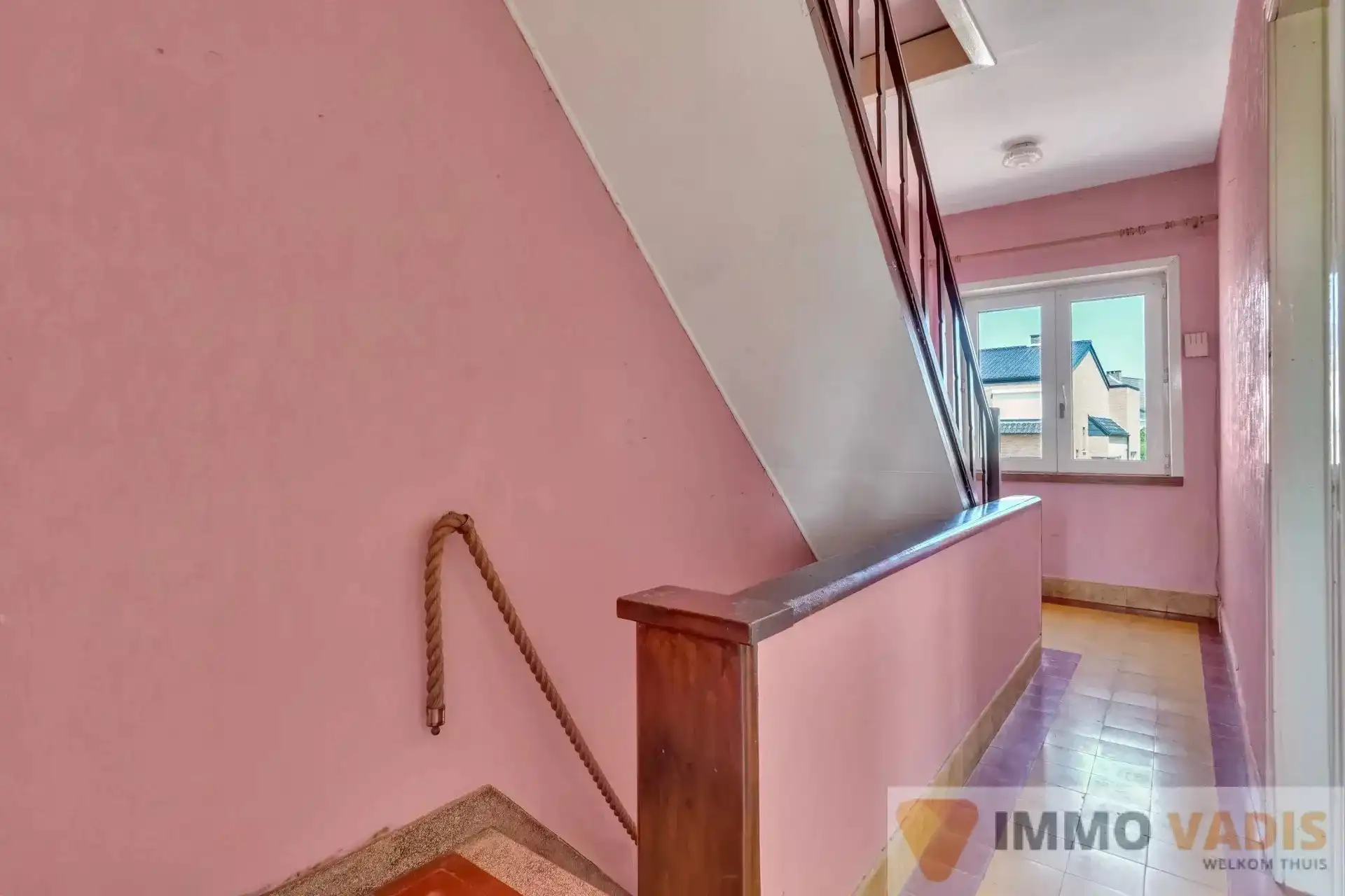 Halfopen woning foto 9