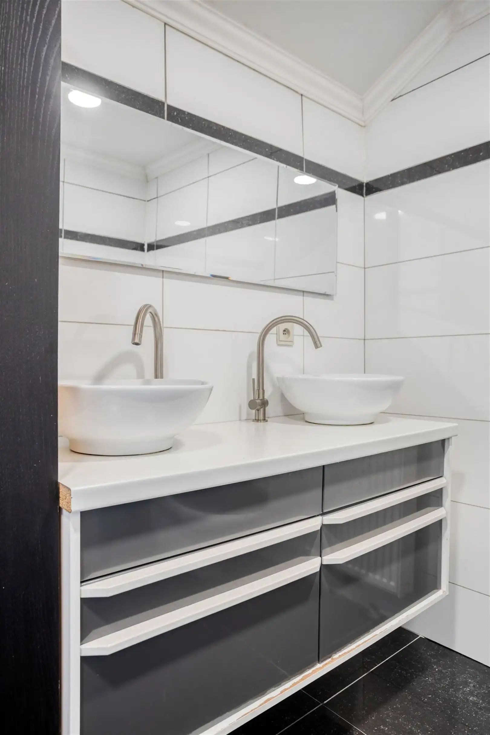 TE KOOP: Ruime gezinswoning met 4 slaapkamers te Houthalen! foto 13