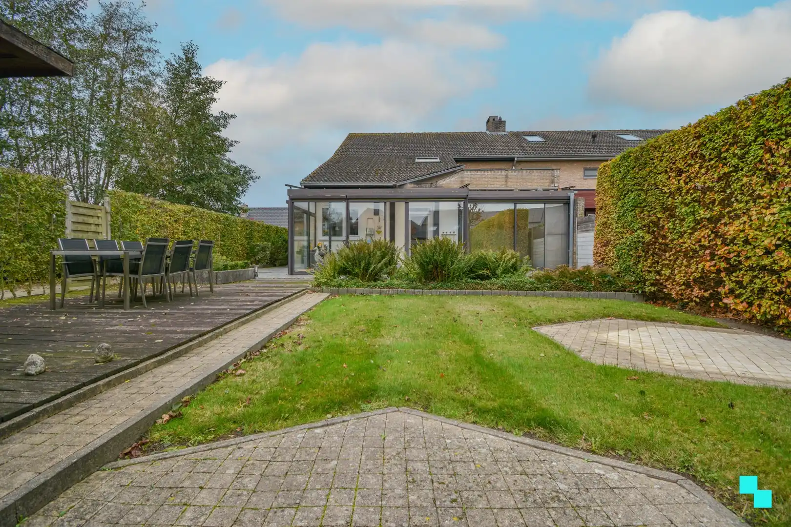 Verrassend ruime HOB met praktijk te Sint-Henricus foto 33