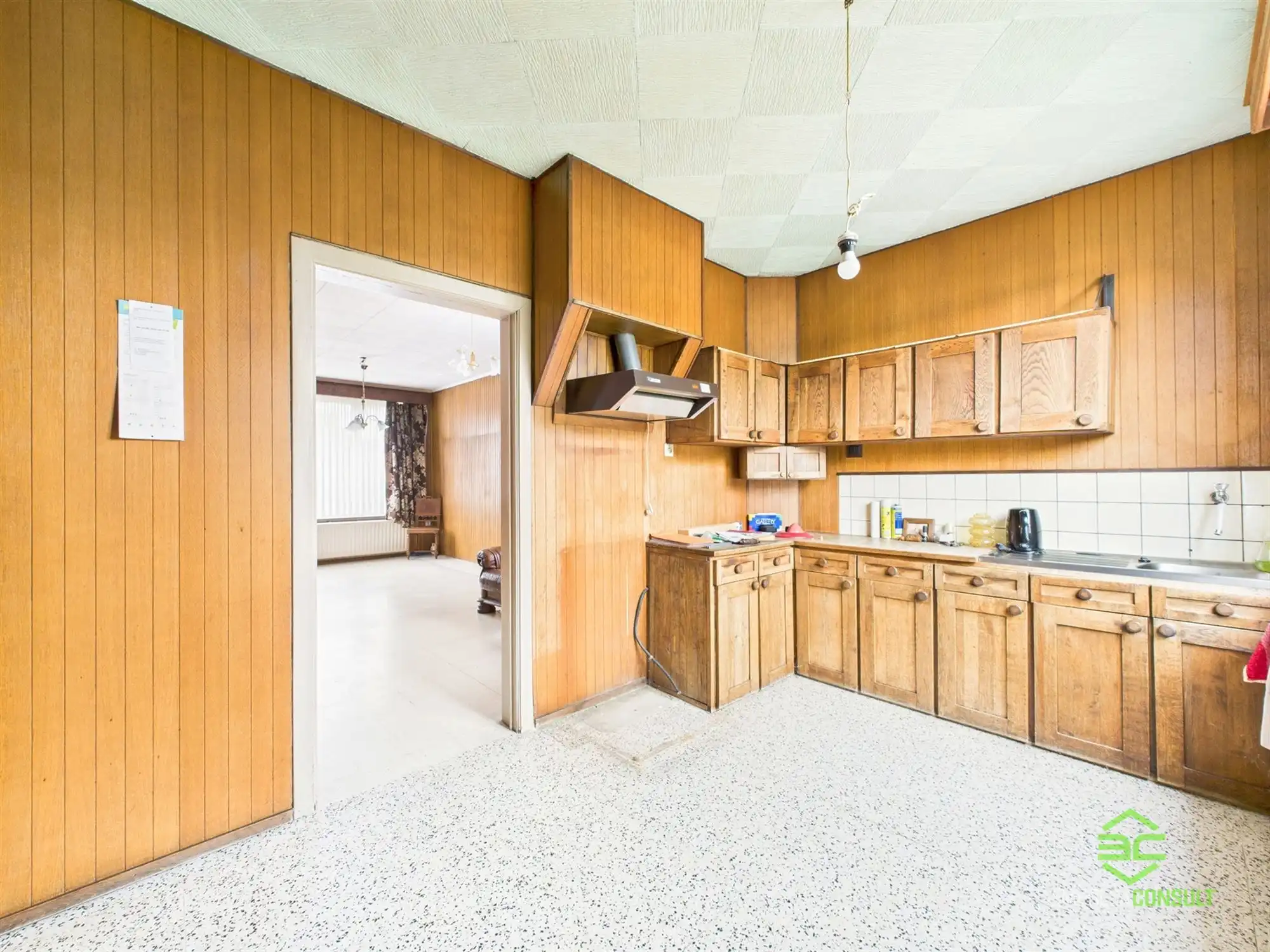 Op te frissen gezinswoning op een rustige locatie! foto 7