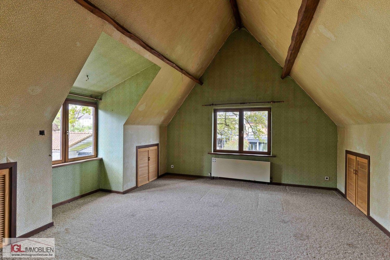 Ruime villa met potentieel op toplocatie in Huizingen foto 9