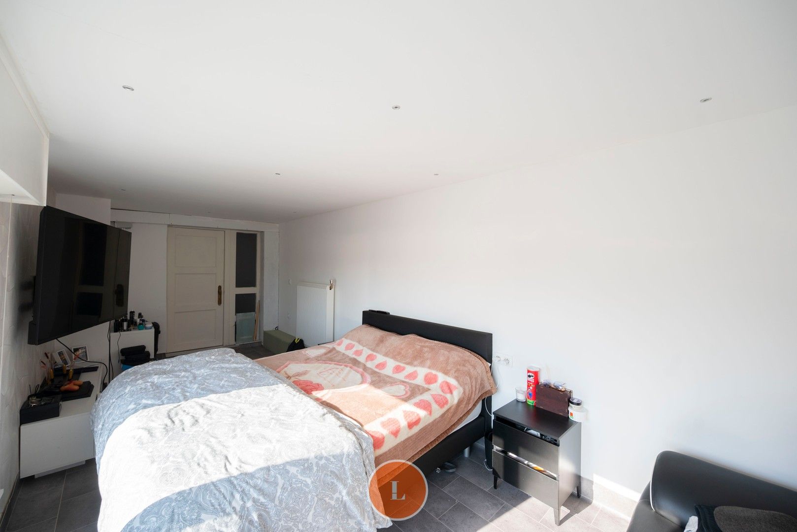 Ruim handelspand met woonst te koop in Beveren-Leie foto 17