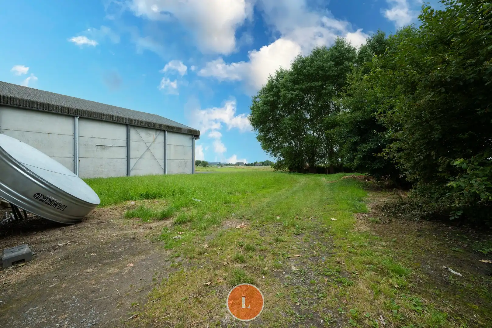 Loods van  360m² op 5513m² grond in industriegebied foto 4