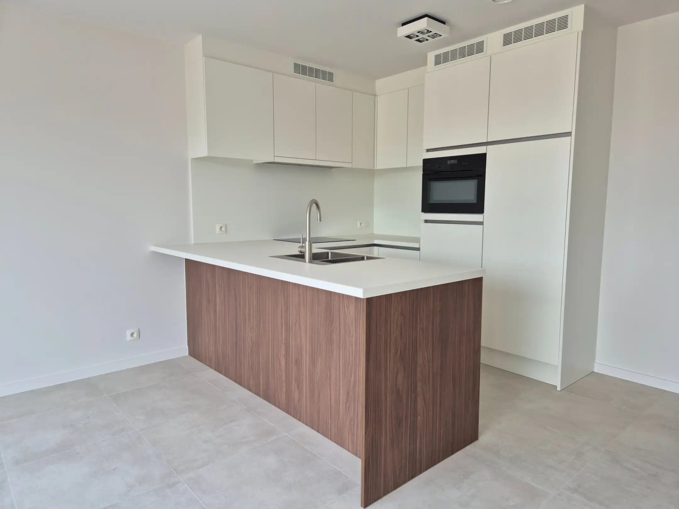 Nieuwbouwappartement met 2 slaapkamers en terras foto 11