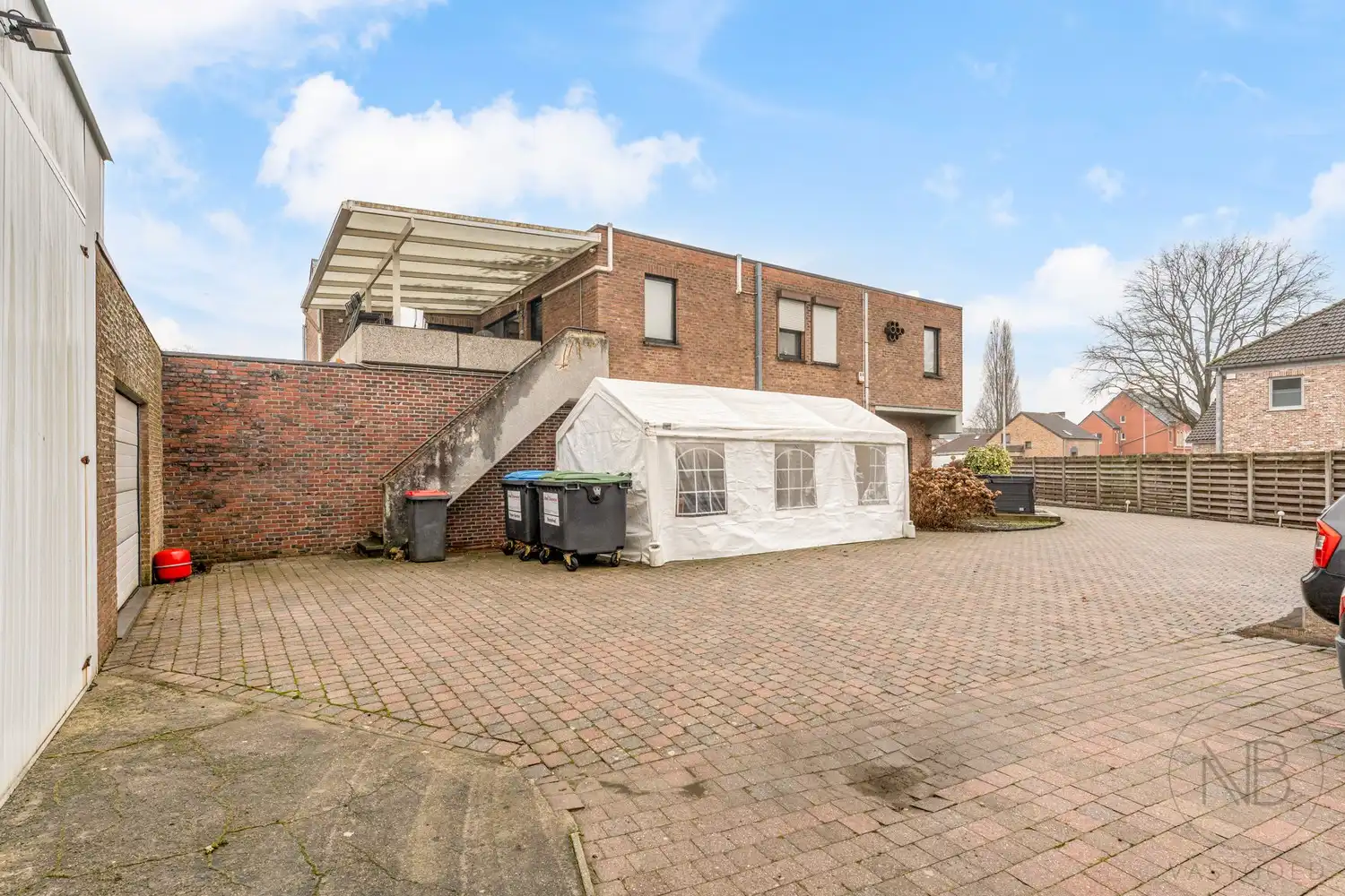 Woning met veelzijdig commercieel gebouw  op goede locatie in Driehoeven foto 33