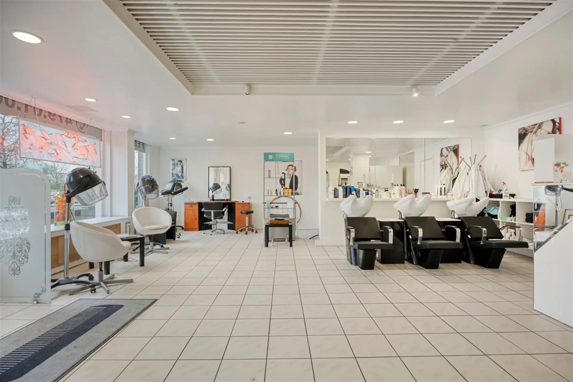 Prachtige commerciële ruimtes op een top locatie. foto 4