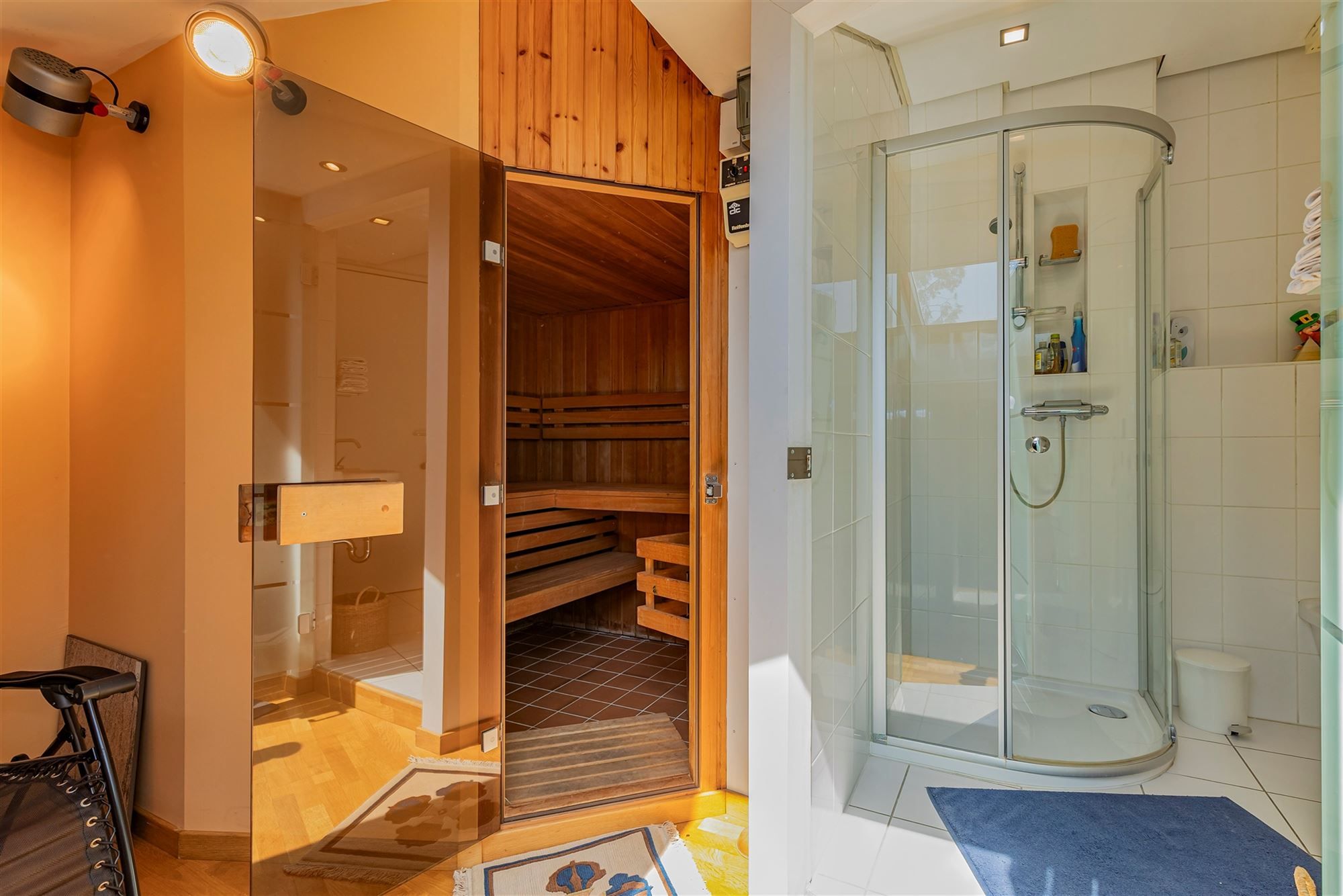 Ruime villa met 5 slpks en 3 bdks op een preceel van 2128m² foto 23
