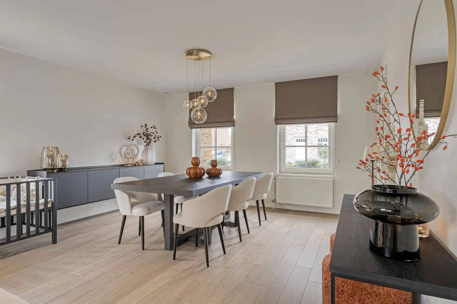 Instapklare woning met 3 slaapkamers, tuin en garage. foto 3