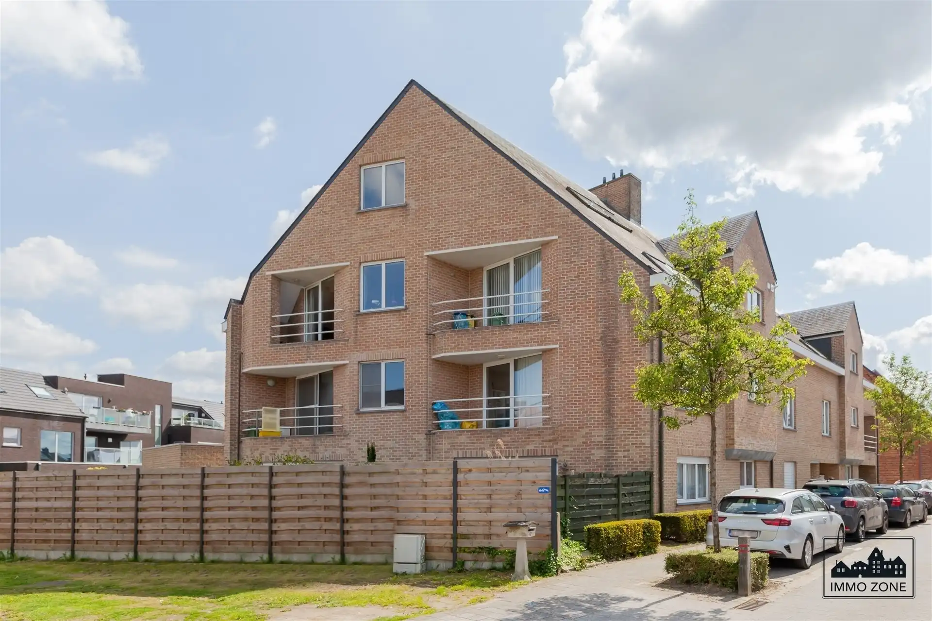 Top appartement centrum Laarne, met staanplaats! foto 4