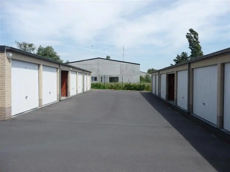 Gunstig gelegen garage te koop, Torhout foto 4