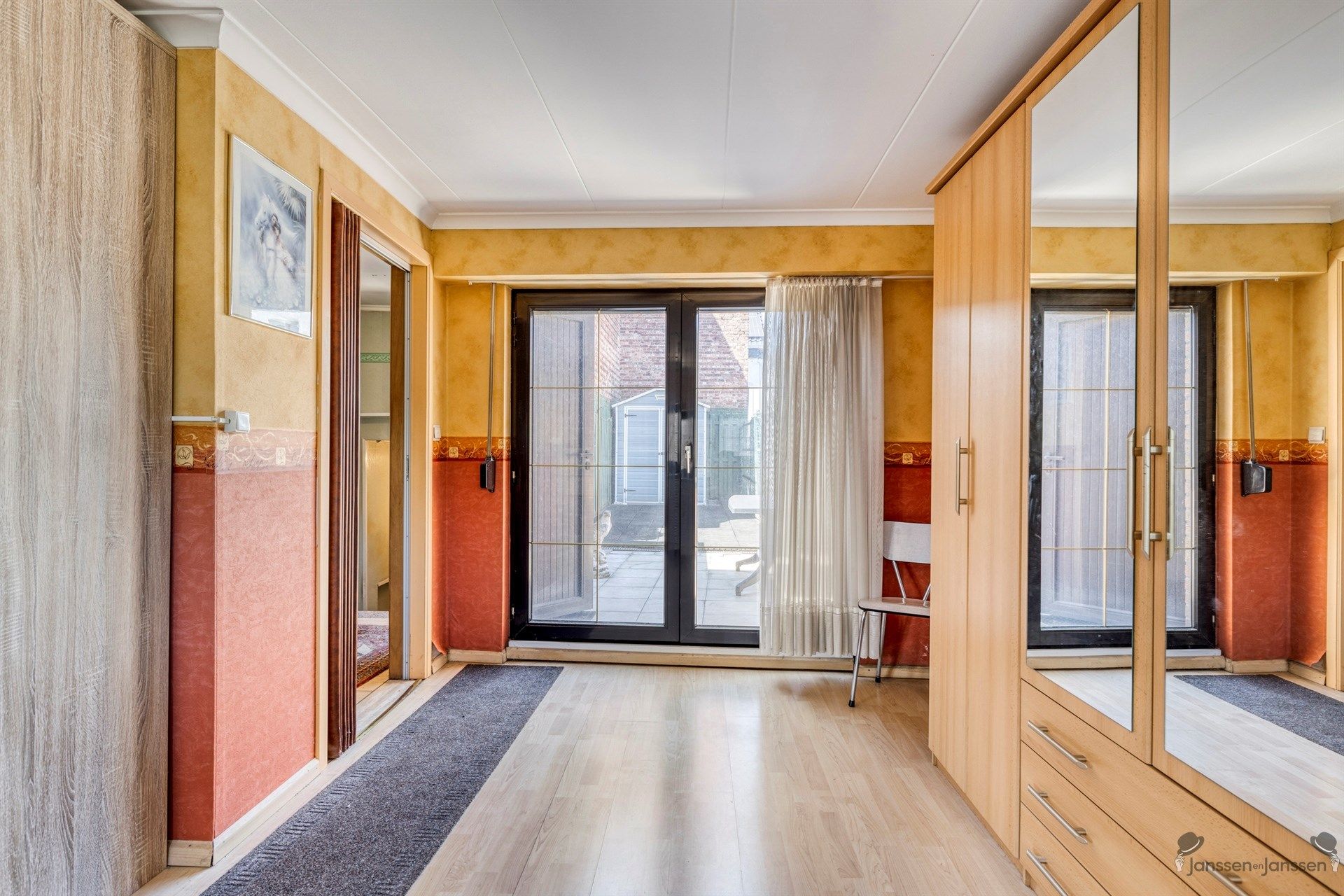 Charmant duplex appartement met 2 garages vlakbij het bruisende centrum van Boom foto 14