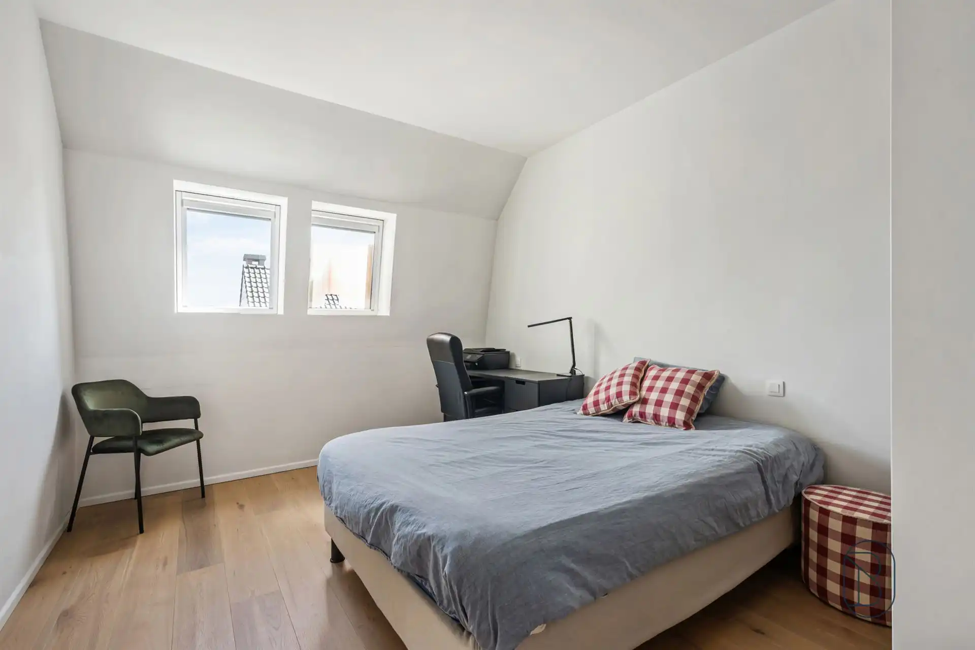 Mooi appartement met zuidgericht terras in centrum Waregem foto 15
