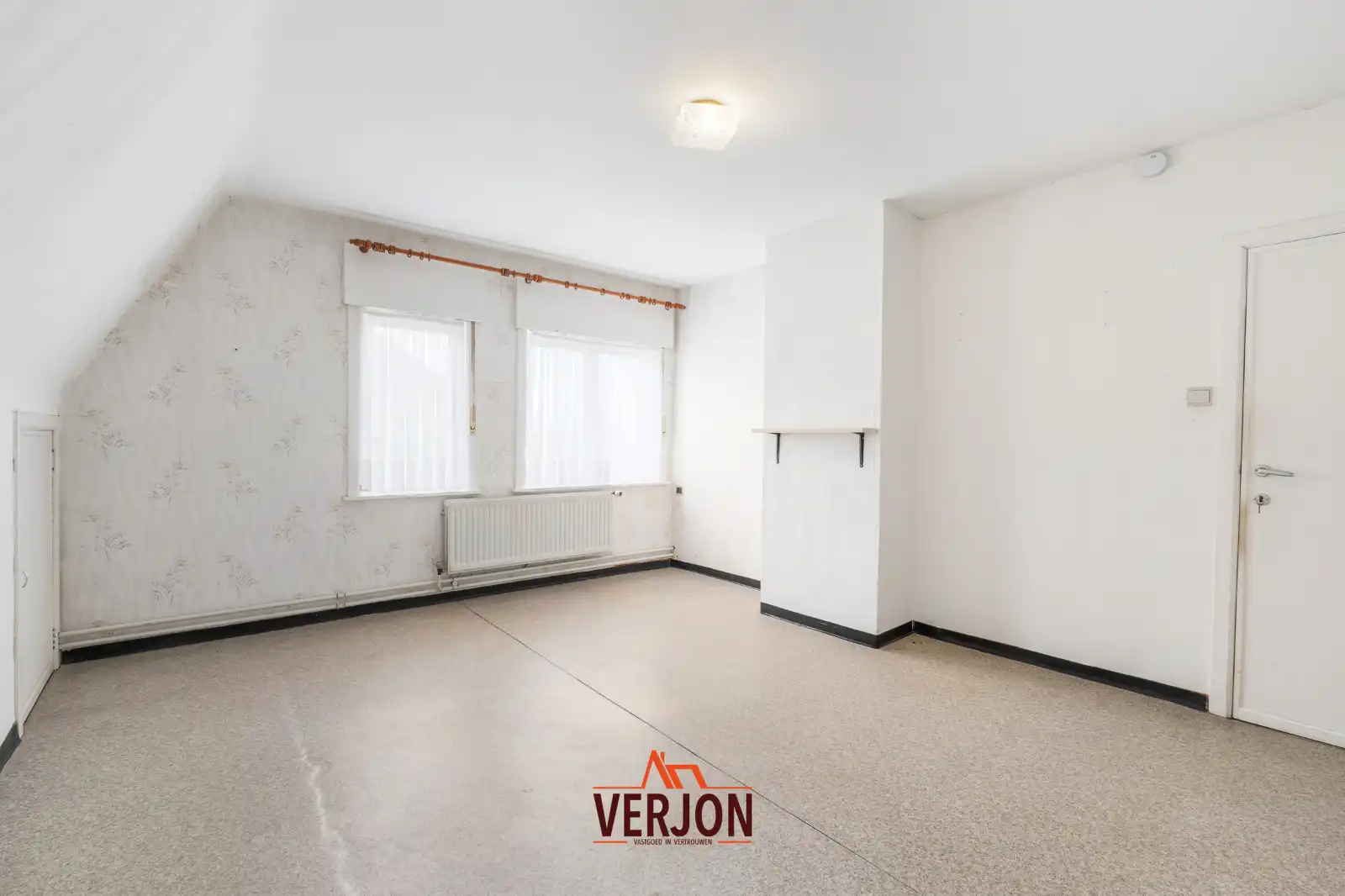 Ruime gezinswoning met 4 slaapkamers, grote garage en zonnige tuin foto 13