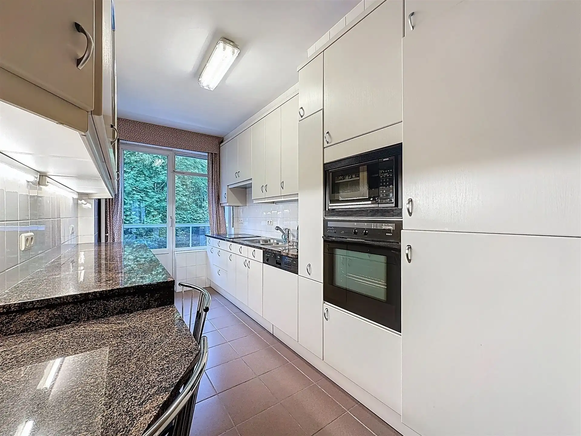 lichtrijk 3 slpk appartement met een fantastisch uitzicht foto 3