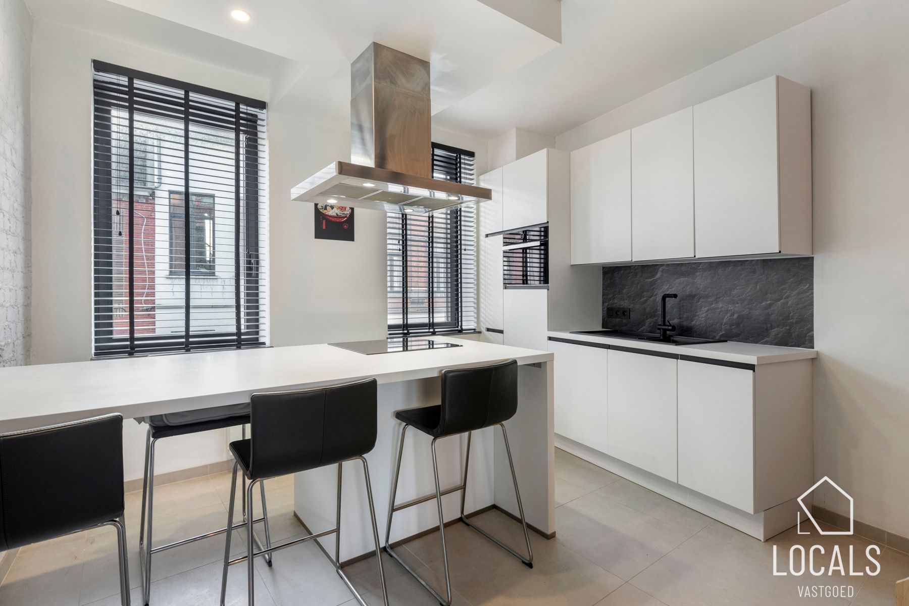 Volledig gerenoveerde woning in centrum Ninove foto 12