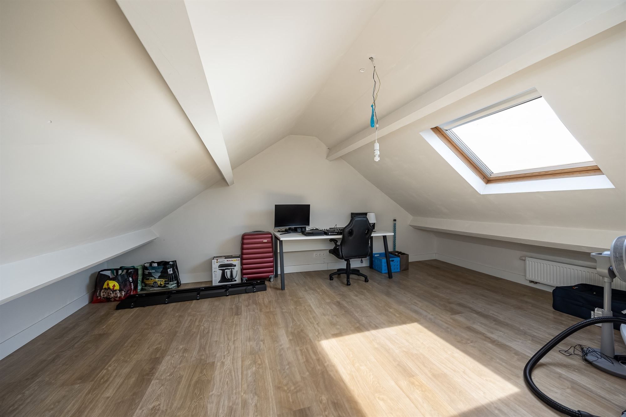 Instapklare woning met 3 slaapkamers en stadskoer foto 14