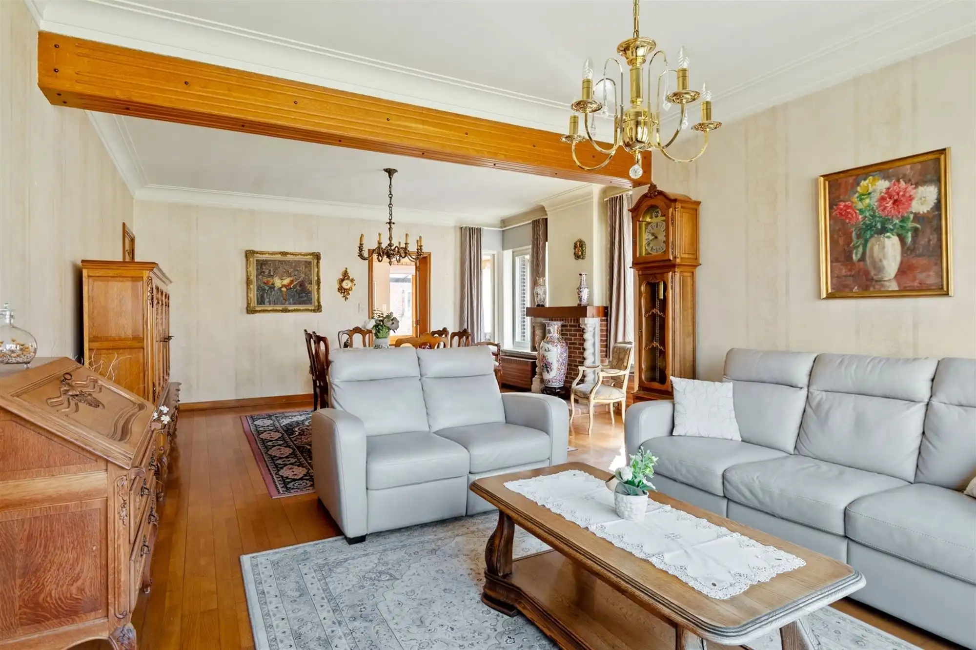 Verrassend ruime, karaktervolle woning te Putte foto 2