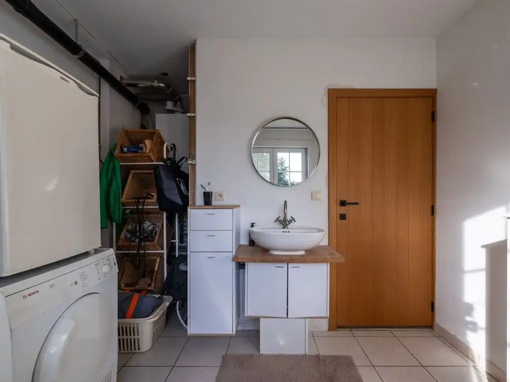 Gezellige, instapklare gezinswoning op riant perceel foto 35