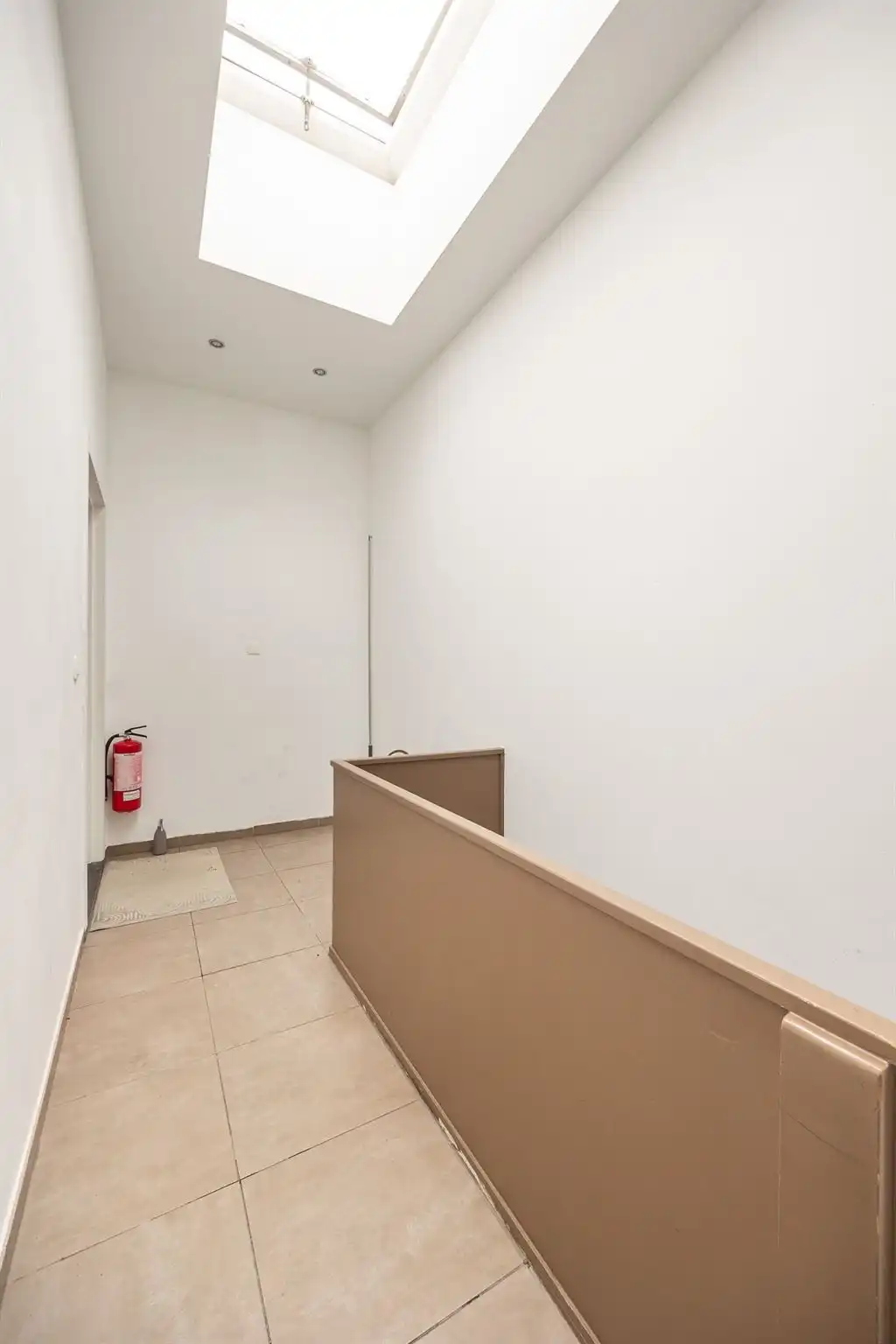 Lichtrijk appartement op het bovenste verdiep foto 12
