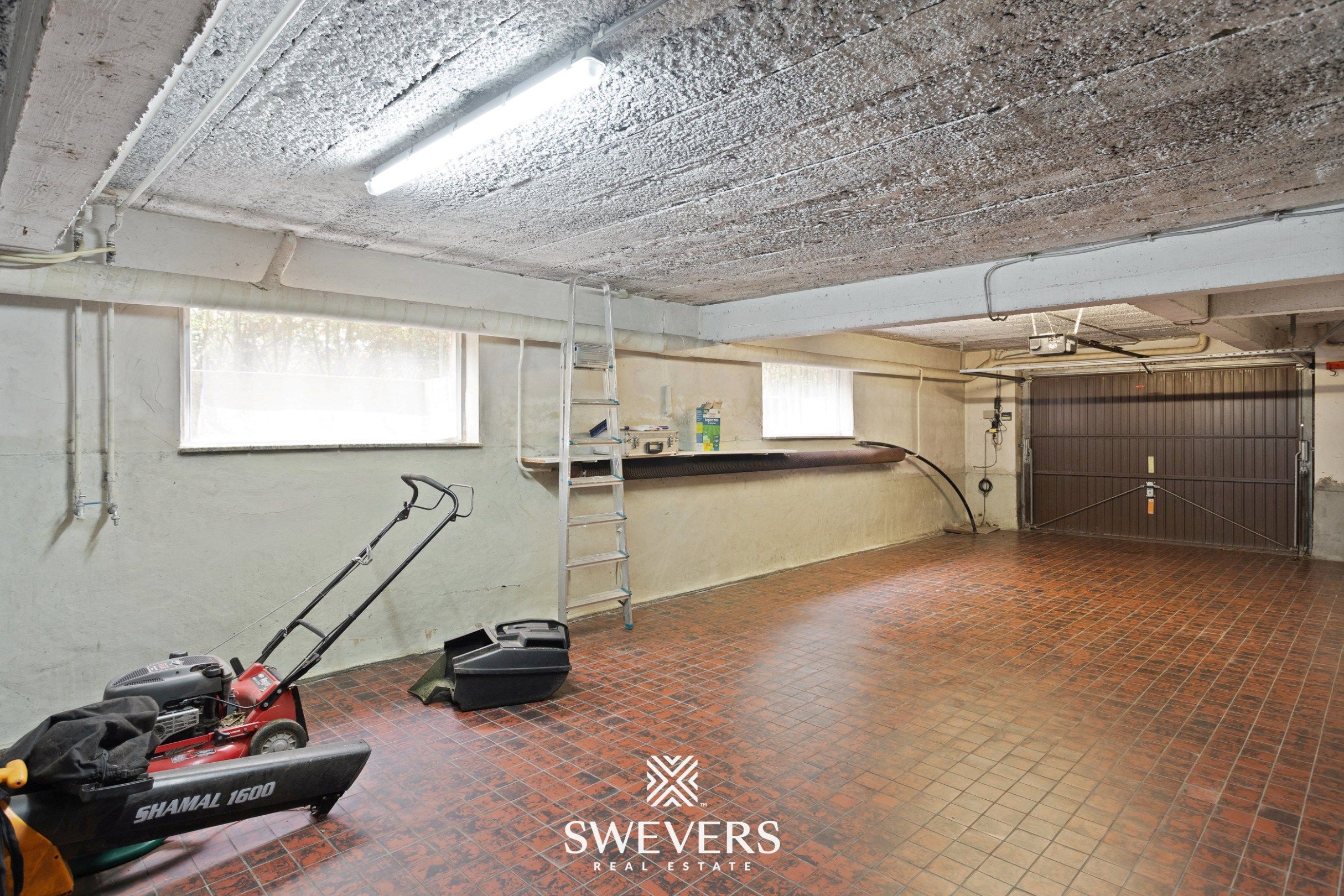 Gelijkvloerse woning met 4 slaapkamers op 8a85 te Viversel. foto 23