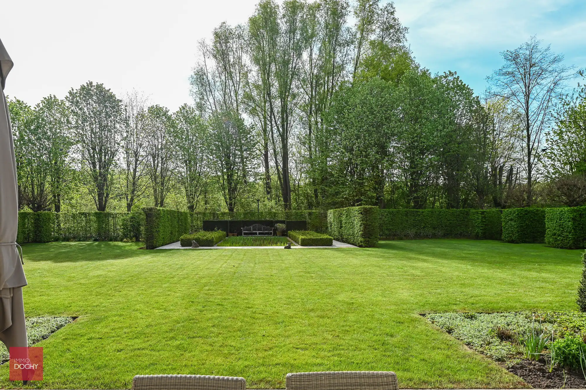 Zeer goed onderhouden ruime villa op ca. 4.000m² foto 7