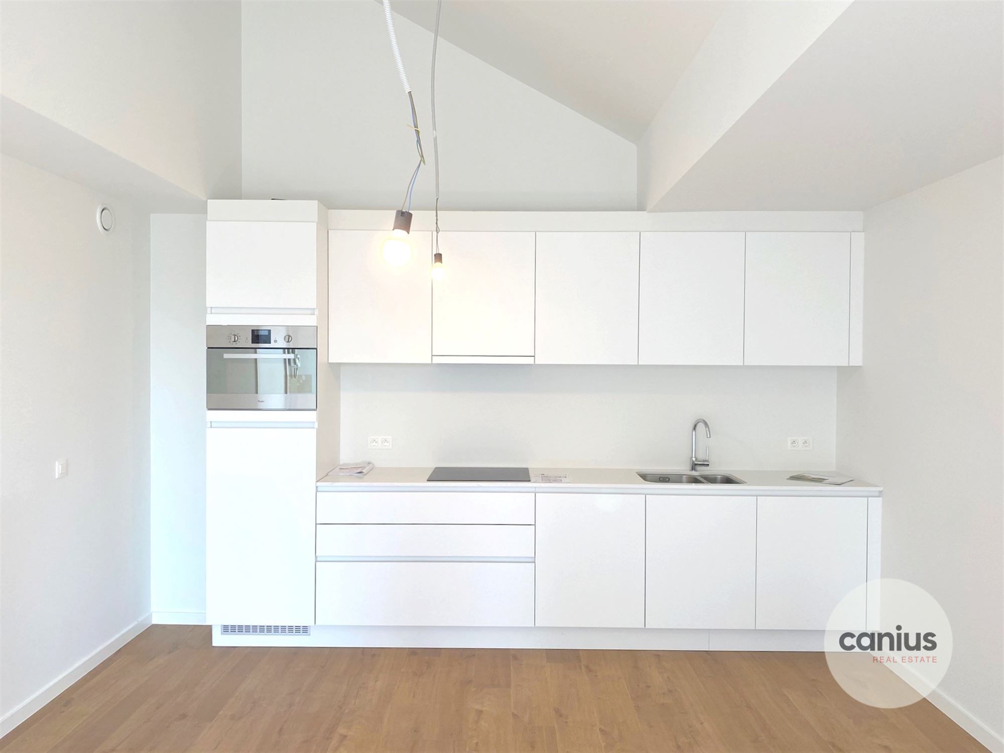 HEDENDAAGSE DUPLEX, 2SLKS + TERRAS, PAKING & BERGING foto 2