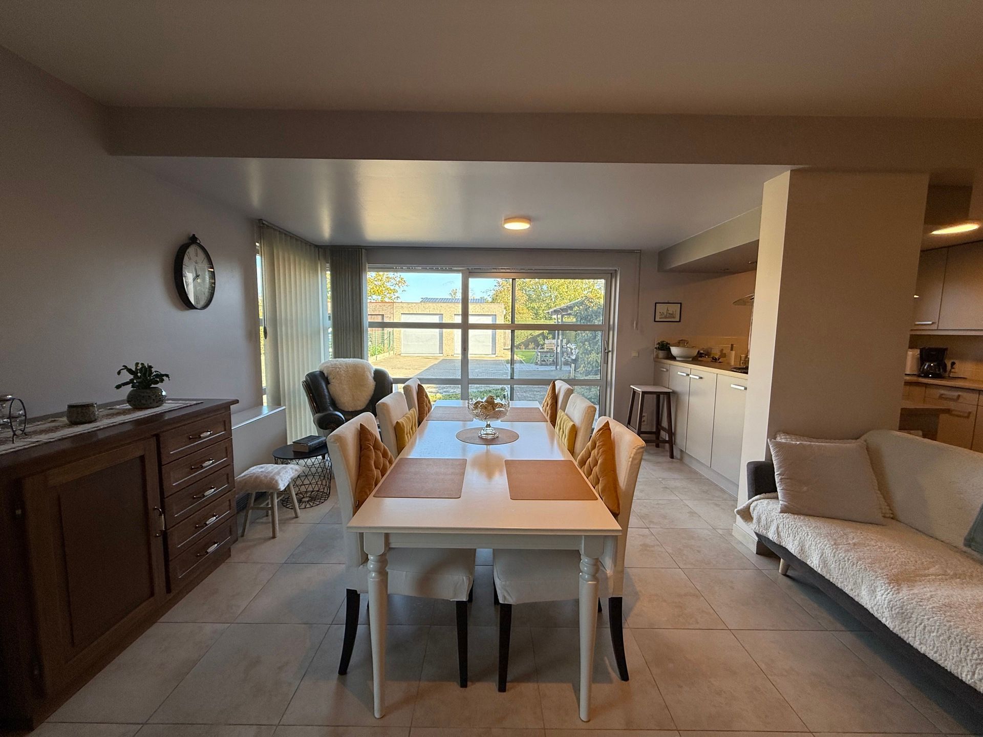 SERSKAMP - Recent gelijkvloers appartement met ruim terras. foto 2