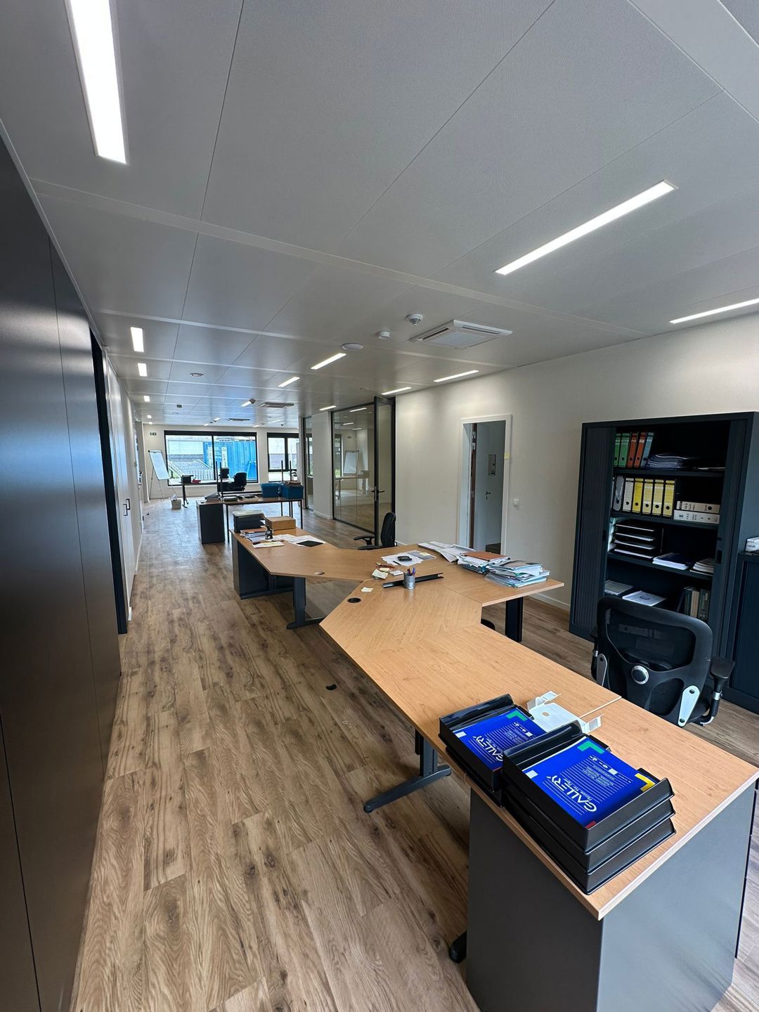 Moderne bedrijfsruimte met kantoren, magazijn en buitenopslag - Boombekelaan 9 Hoboken foto 5