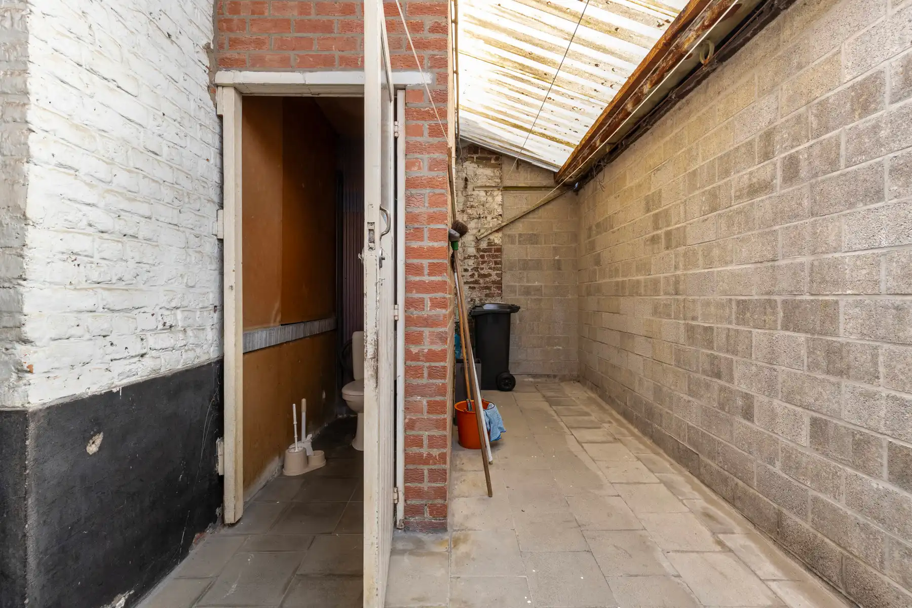 Handelspand met woonst ! foto 15