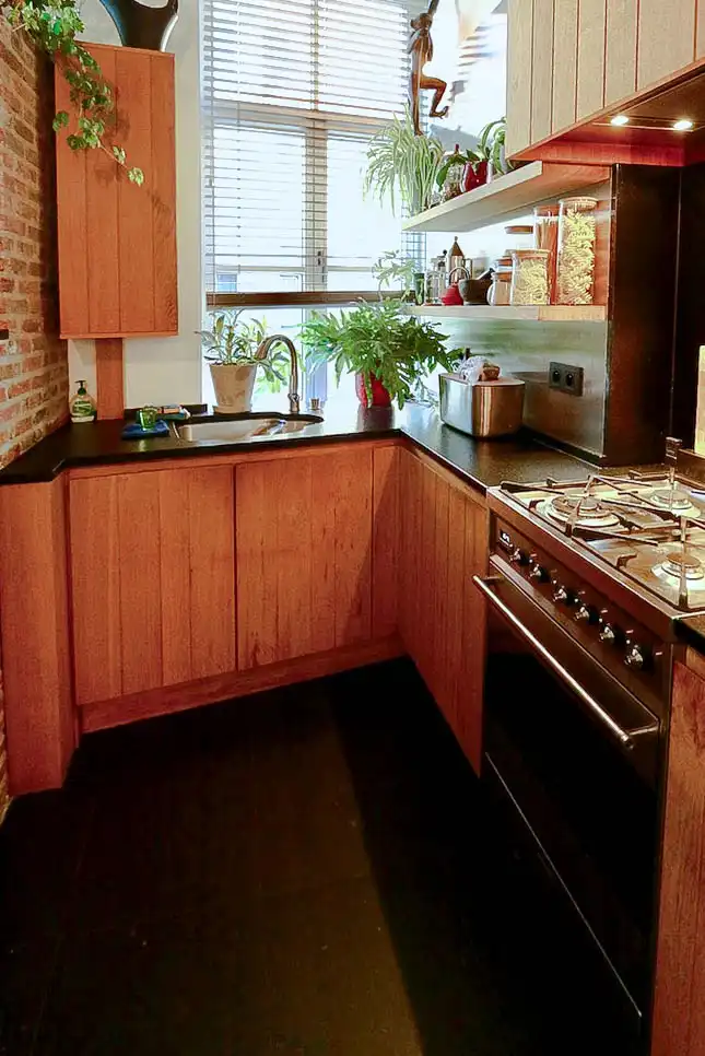 Cocoonen in dit droomhuisje met zonnige terrastuin nabij Jeruzalemkerk foto 14