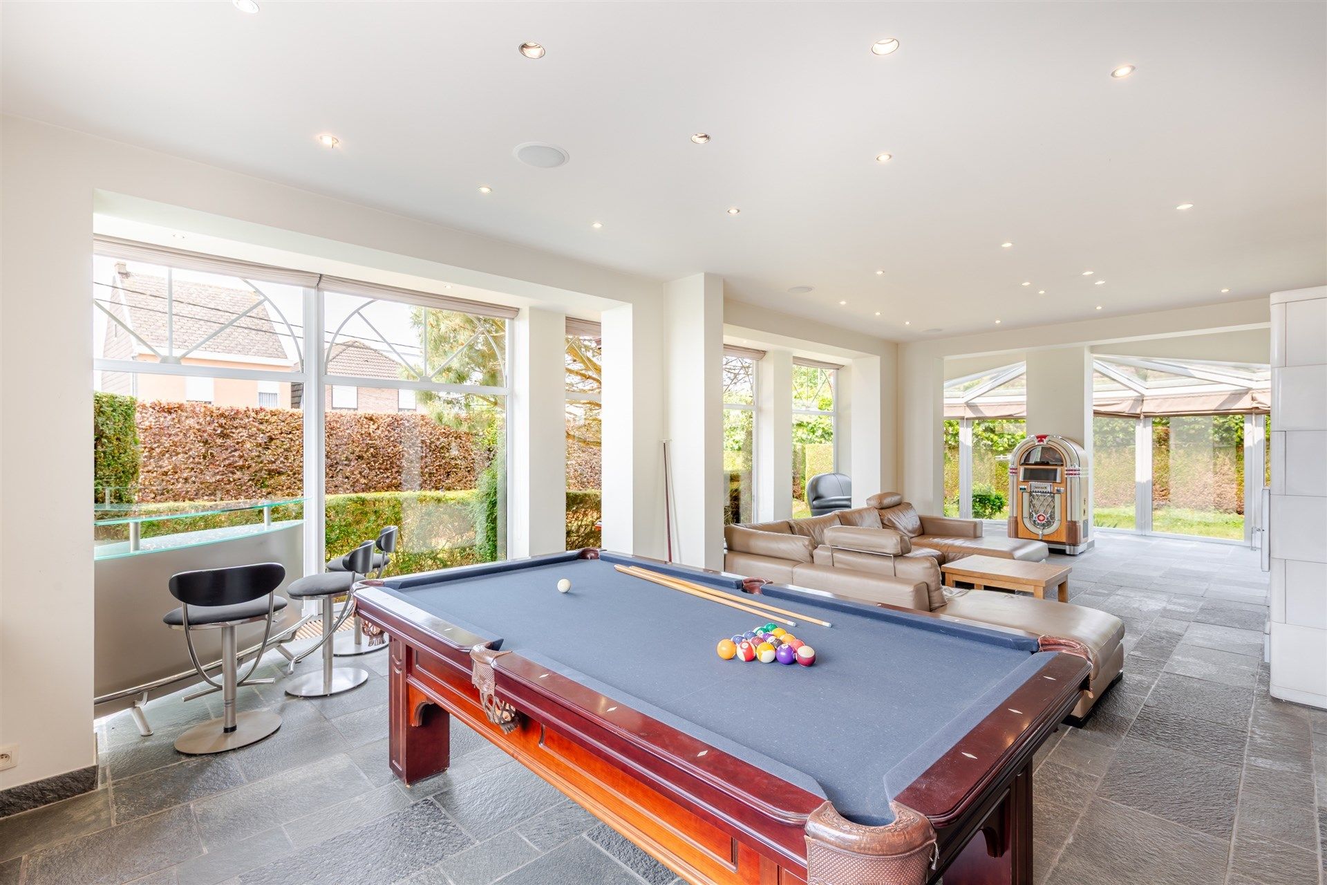 Charmante villa met 3 slks en tuin op groot perceel foto 8