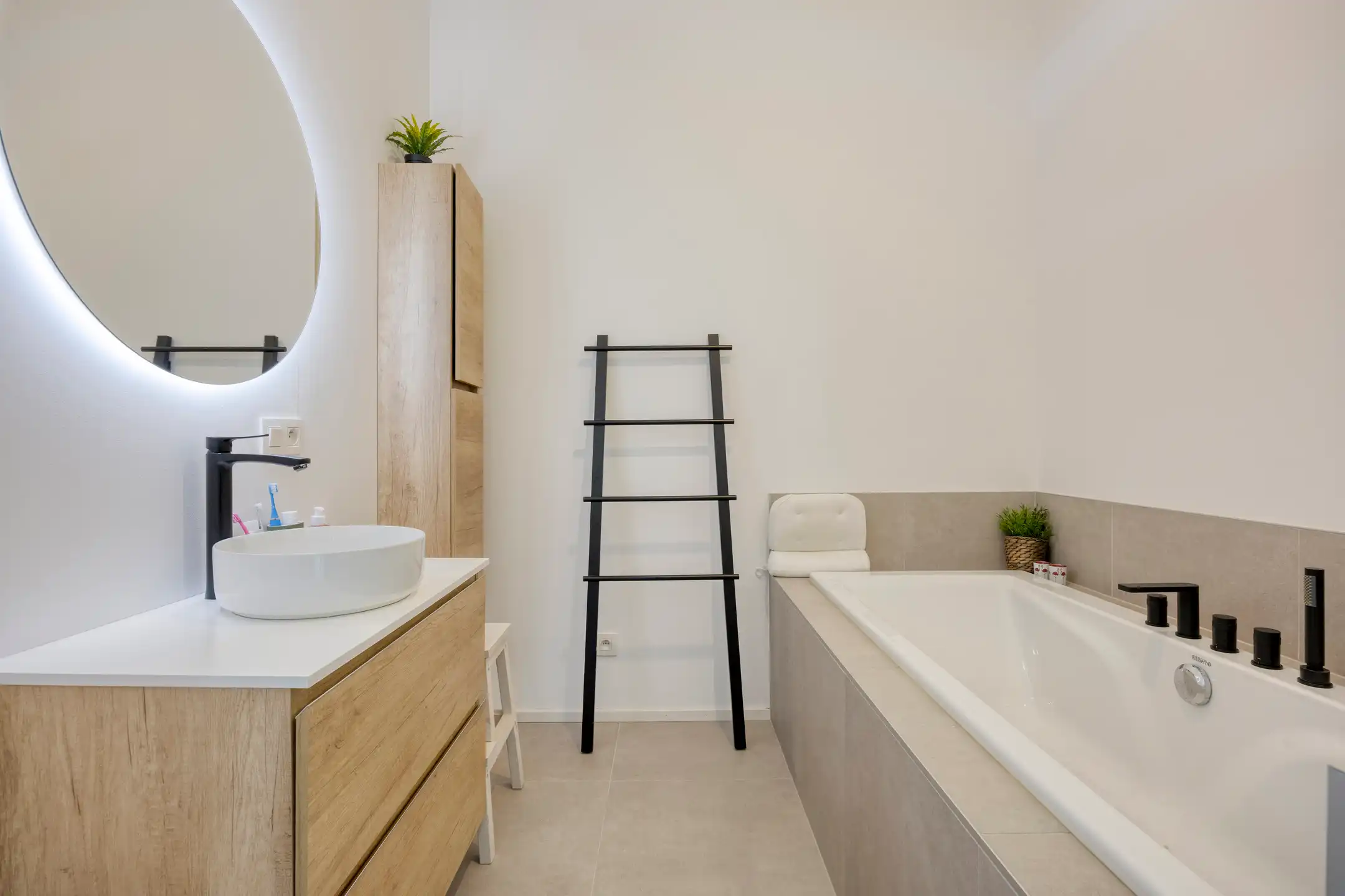 Moderne BEN-woning met 3 slaapkamers en uniek vergezicht foto 16