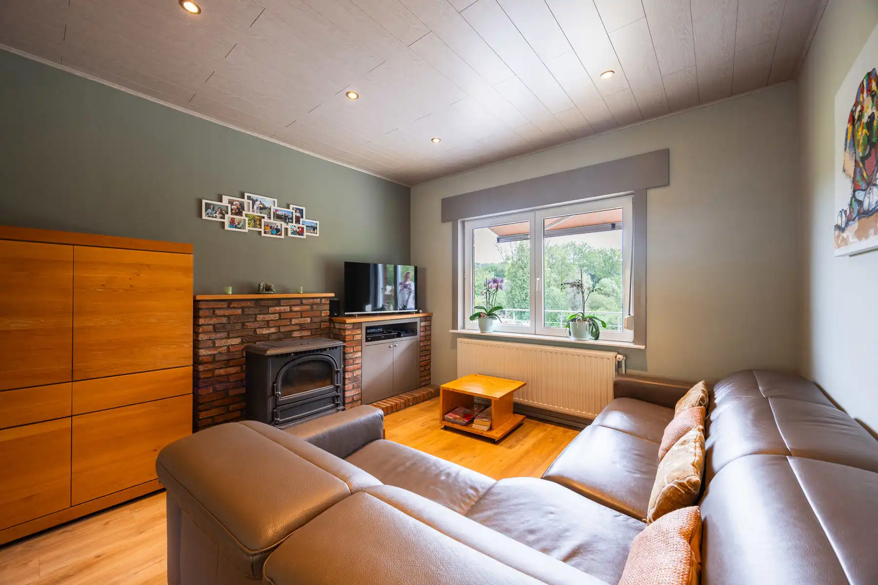 Charmante woning op uniek groen en rustig gelegen perceel foto 6