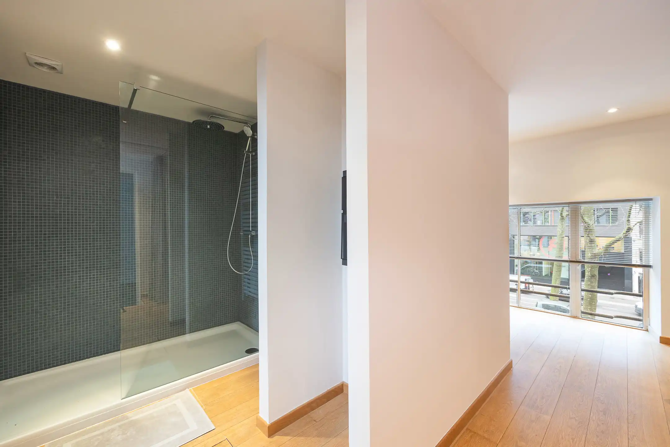 ANTWERPEN - Hoogwaardig gemeubeld appartement  foto 9