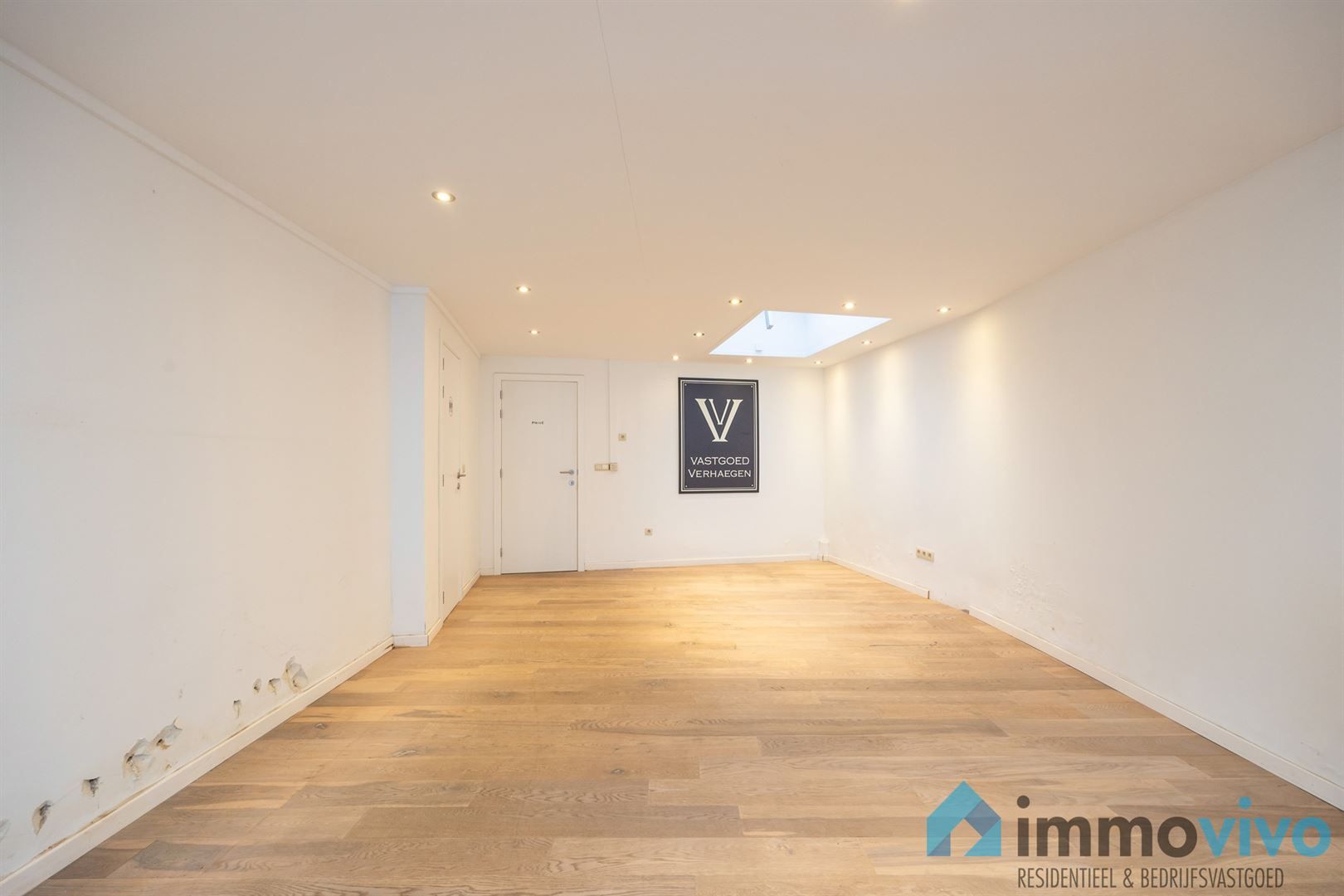 Handelsgelijkvloers op toplocatie in centrum foto 5