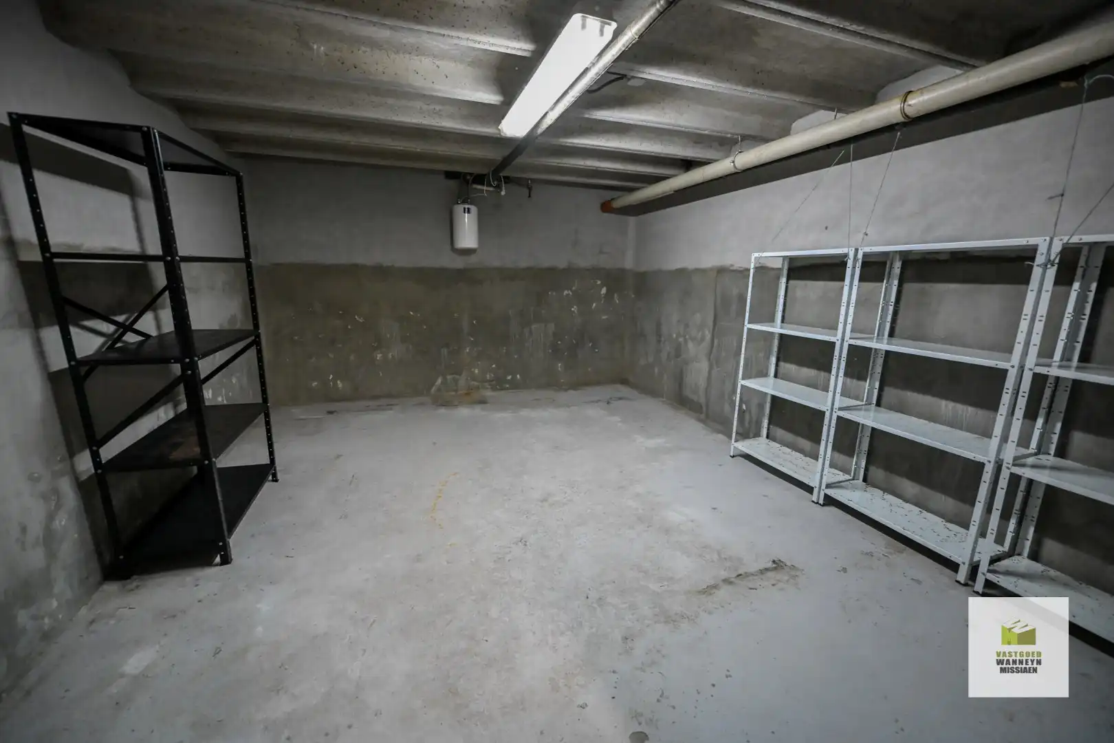 Ruime onderkelderde woning met 4 slpk en garage op rustige ligging in het centrum  foto 23