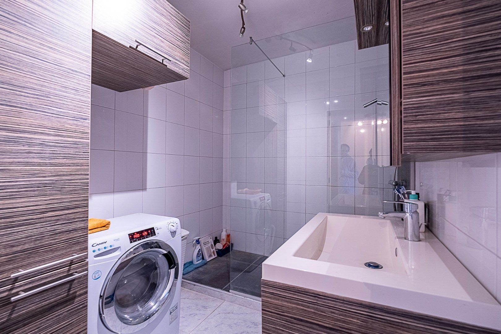 Ruim en instapklaar appartement gelegen op de 9de verdieping foto 10