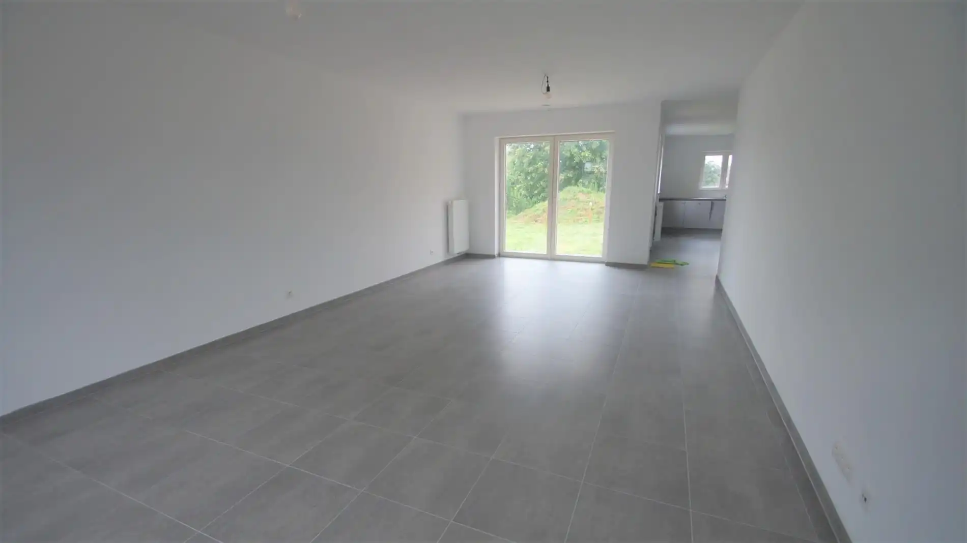 Zeer recente woning met 3 ruime slpks, tuin en terras foto 2