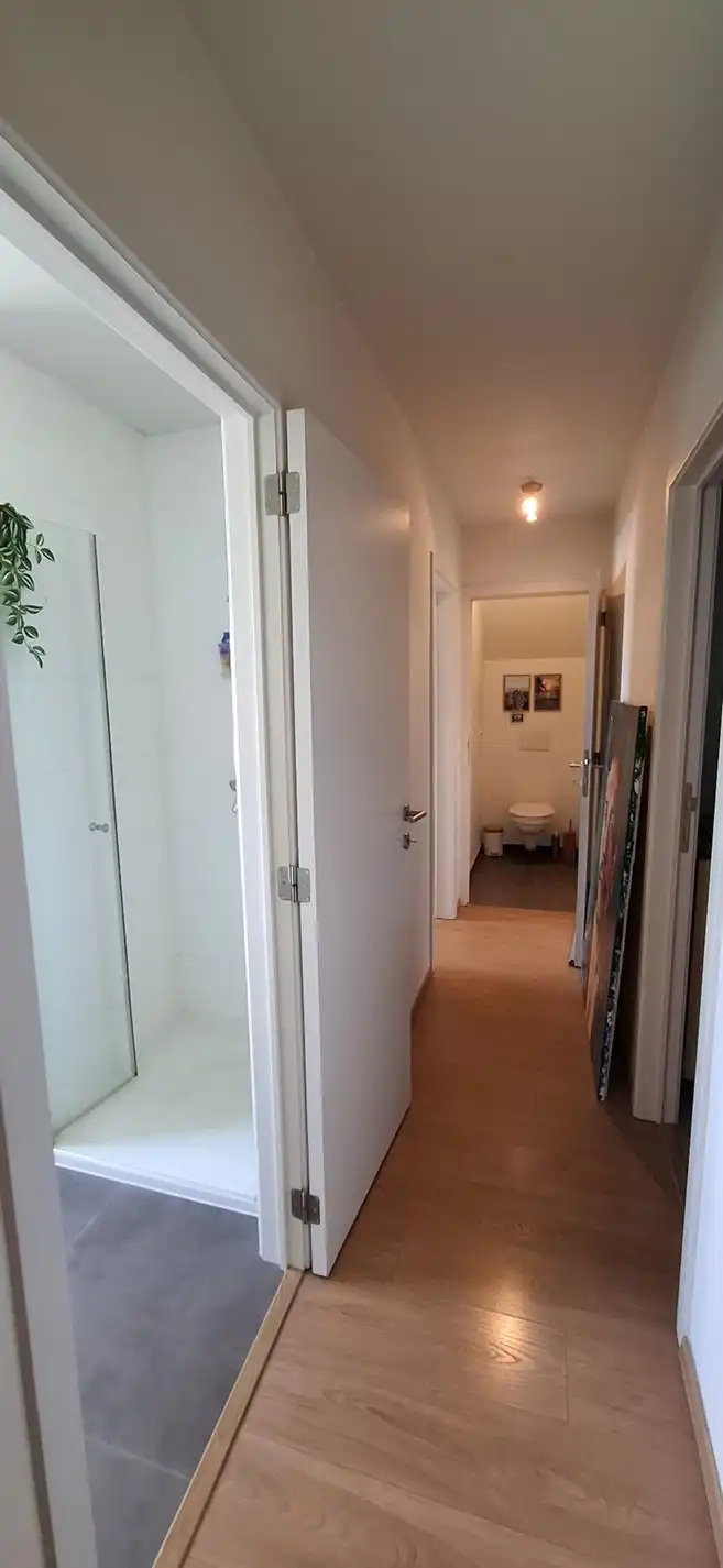 Recent en modern duplexappartement te huur in residentie Stoanplatse foto 7
