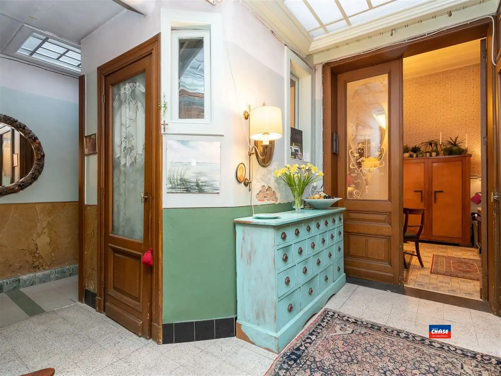 Handelshuis met 7 slaapkamers en tuin foto 5