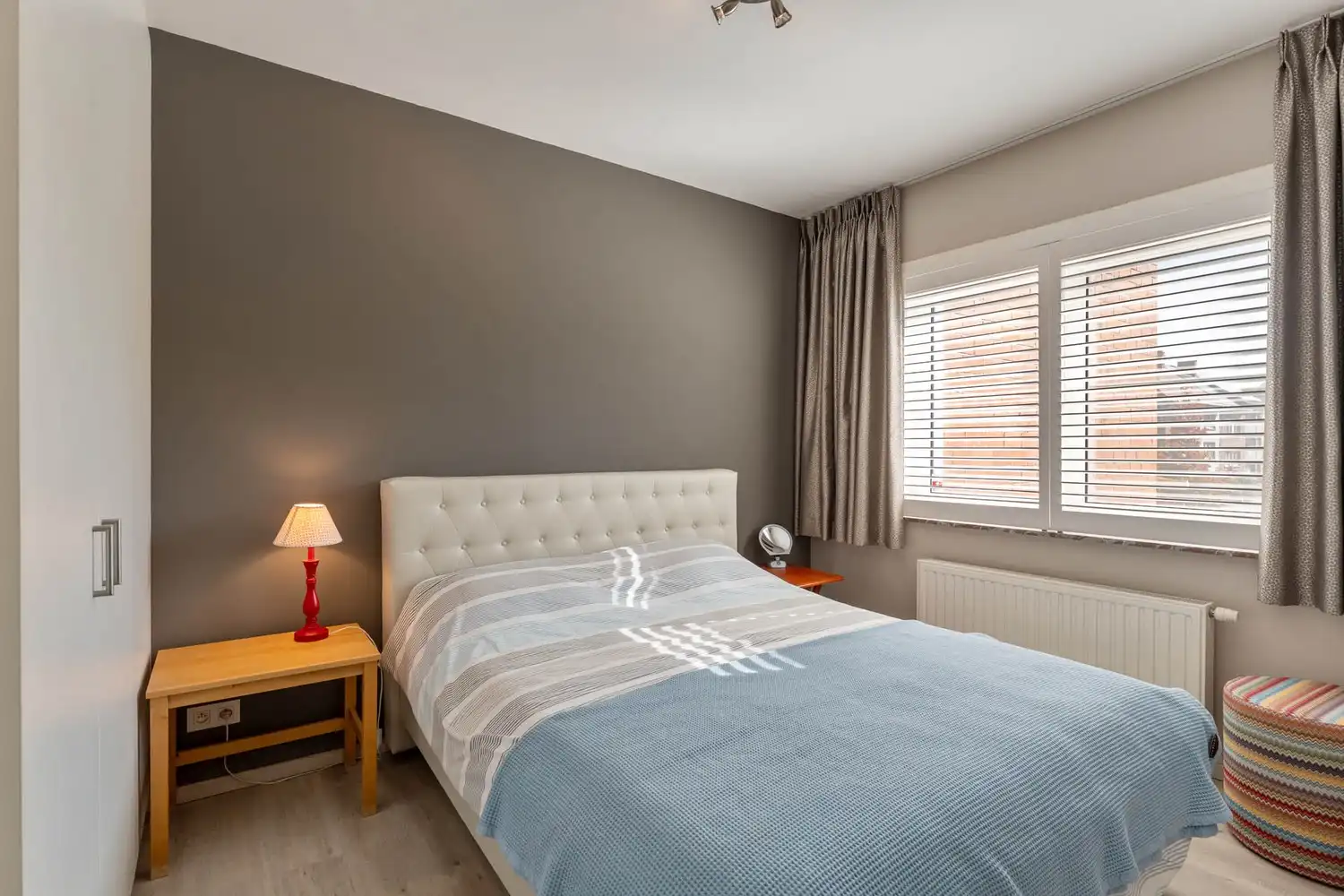 Gerenoveerde en energiezuinige(B-label) woning met 3 slaapkamers, 2 badkamers, een dressing, een garage met een oprit en een tuin nabij het station van Leuven! foto 18