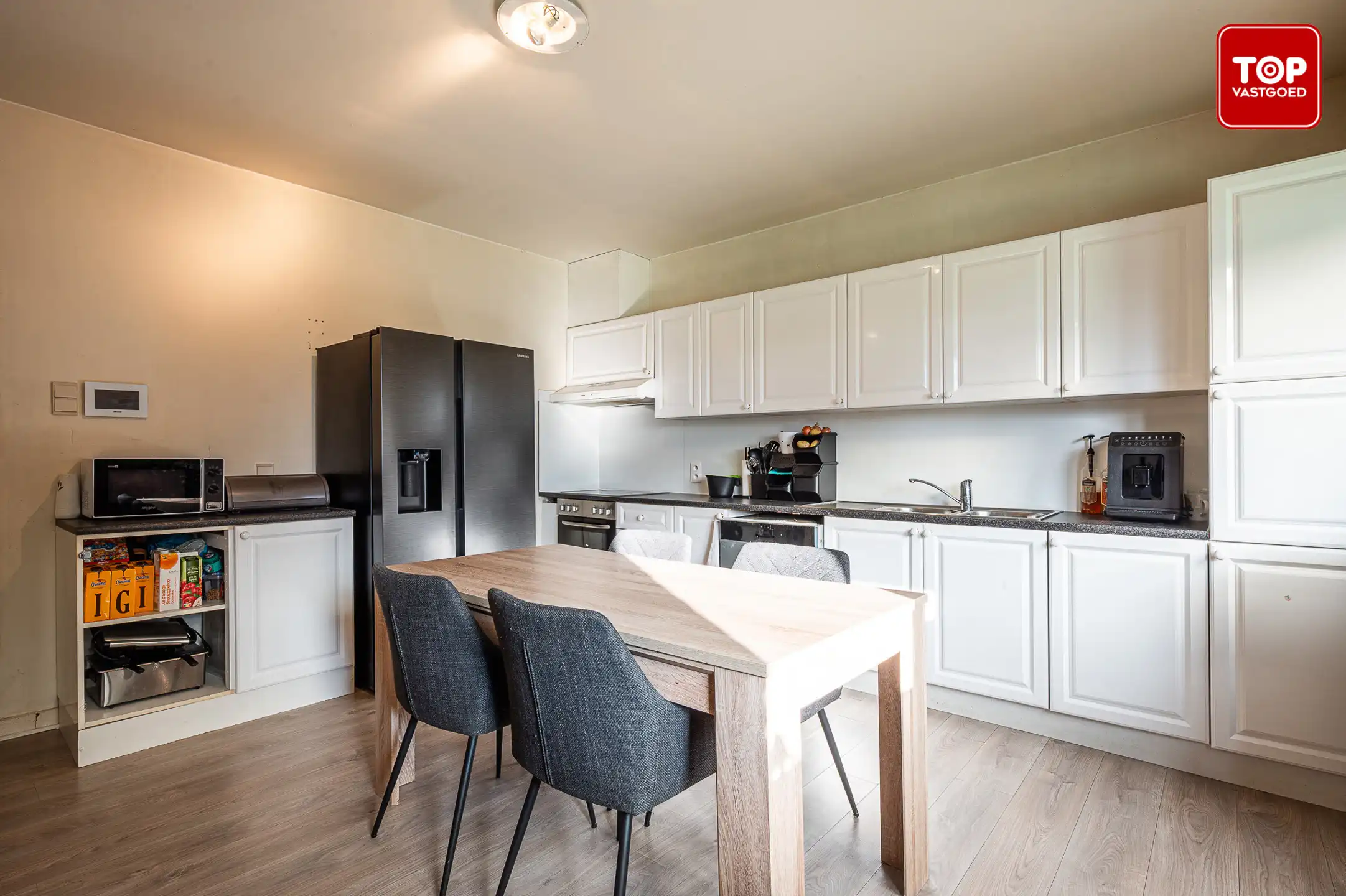 Statige alleenstaande woning met 4 slaapkamers op een perceel van 1591 m² foto 8