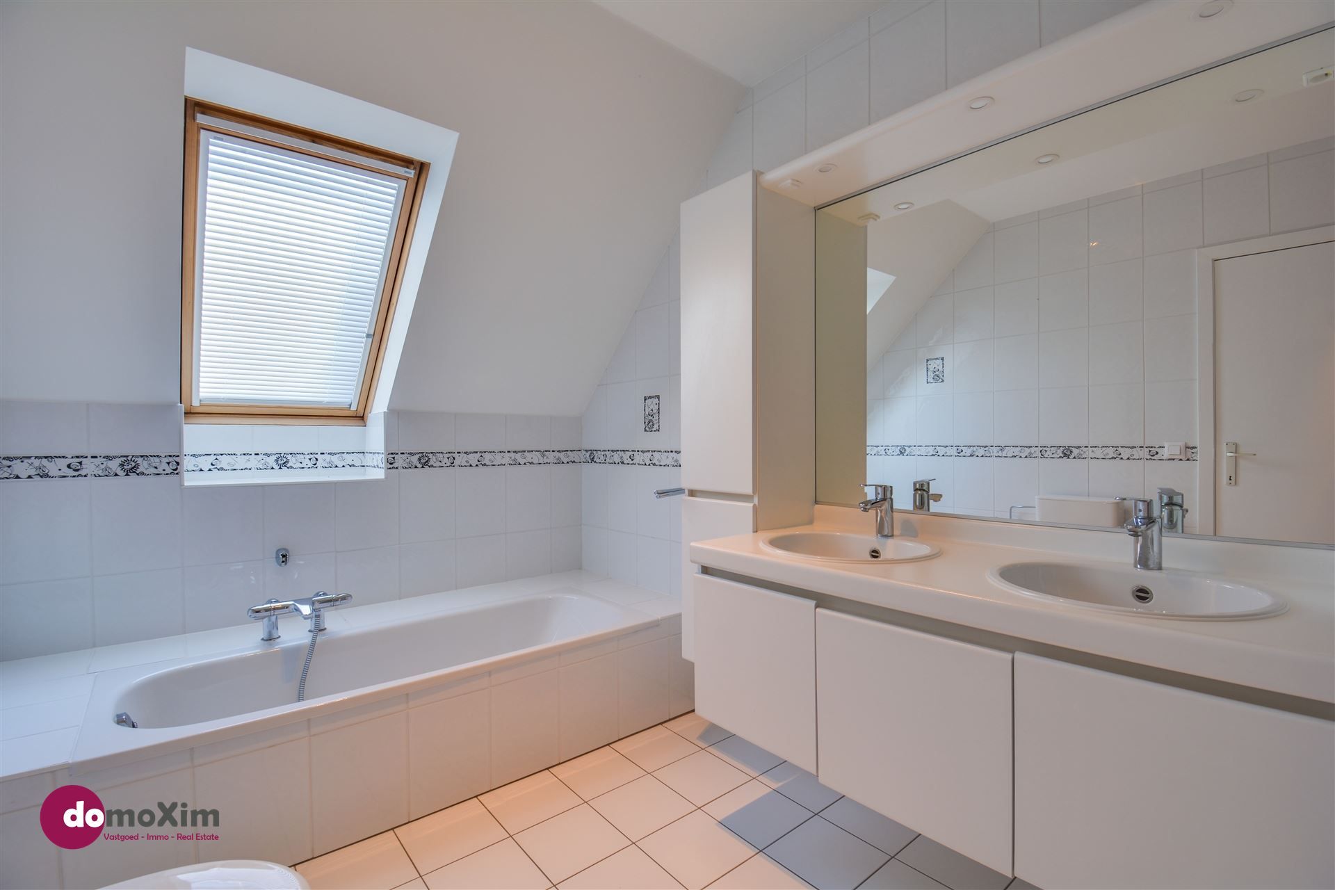 Ruim duplex appartement met 2 slaapkamers in het centrum van Bonheiden foto 19