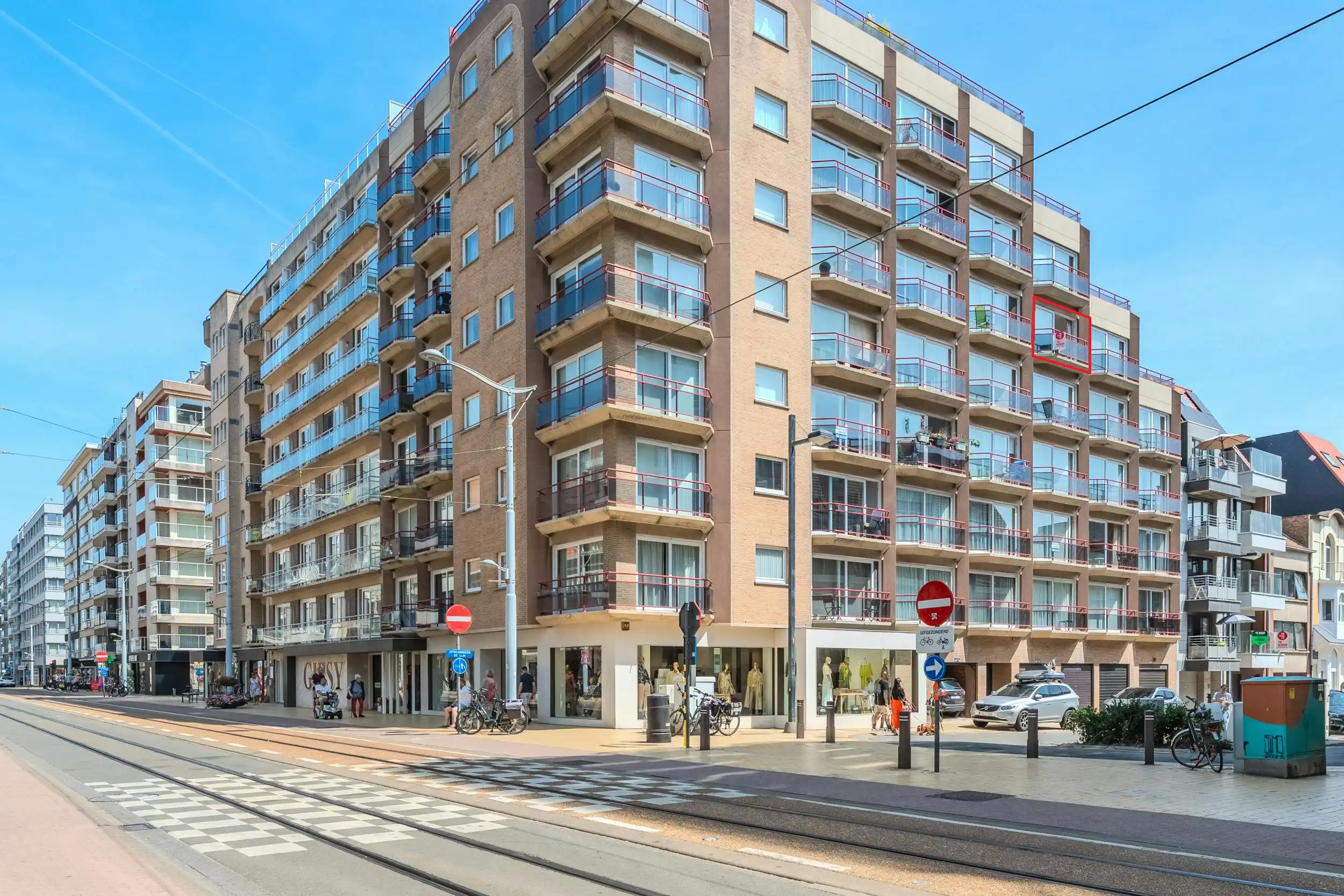 Instapklaar appartement met 2 slaapkamers en zijdelings zeezicht! foto 20
