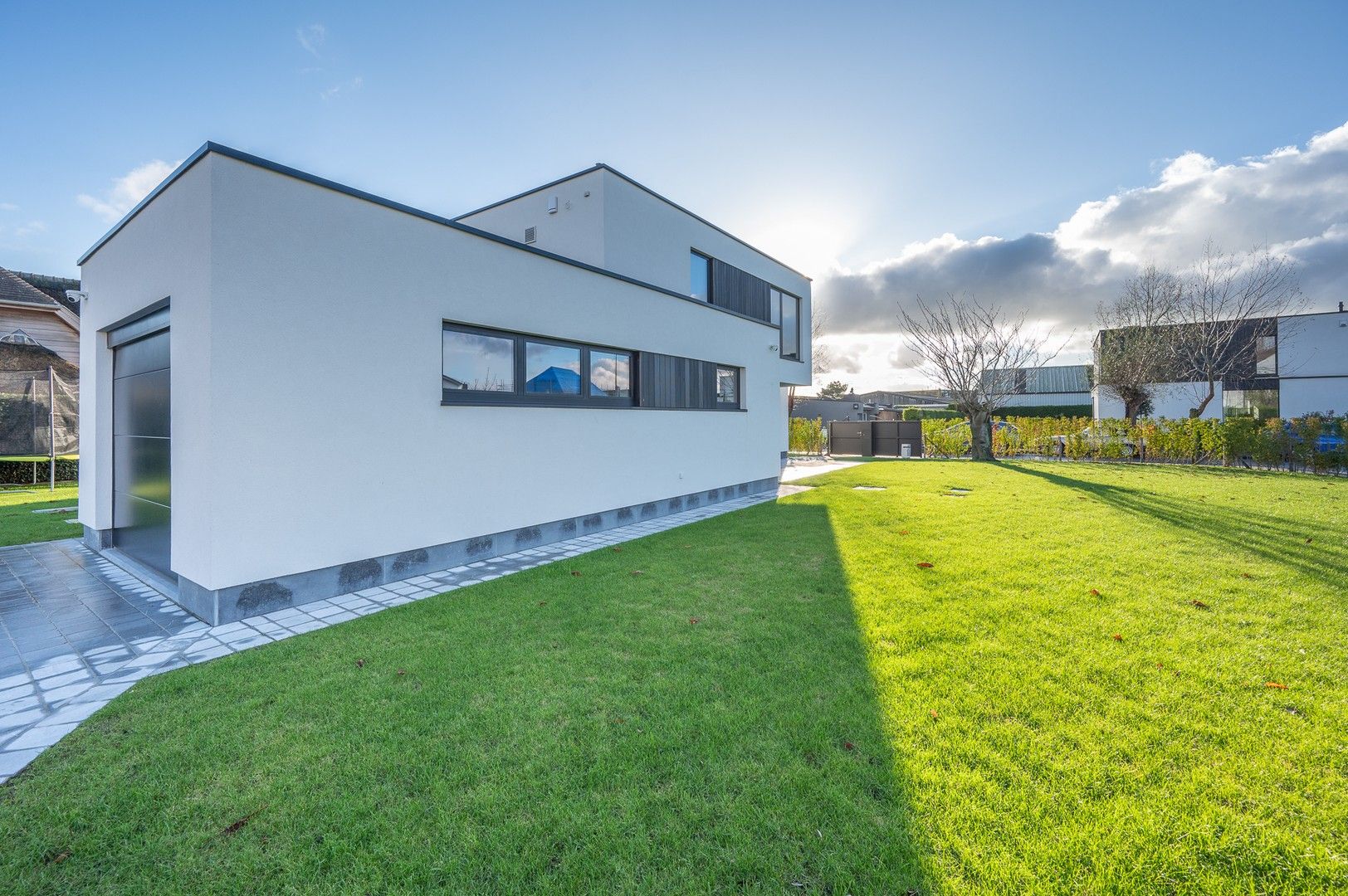 Alleenstaande moderne villa gelegen in een rustige residentiële omgeving te Knokke foto 26