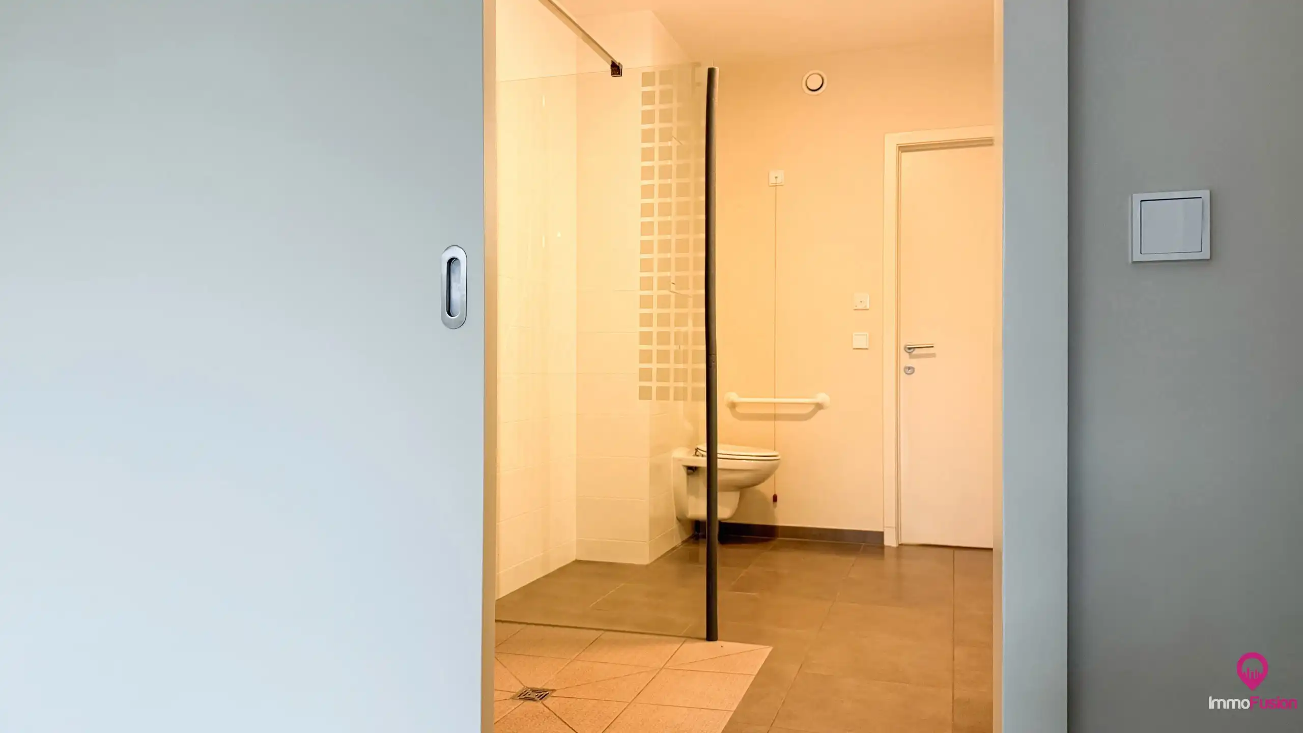 Stijlvol serviceflat met comfort, rust en zekerheid! foto 22