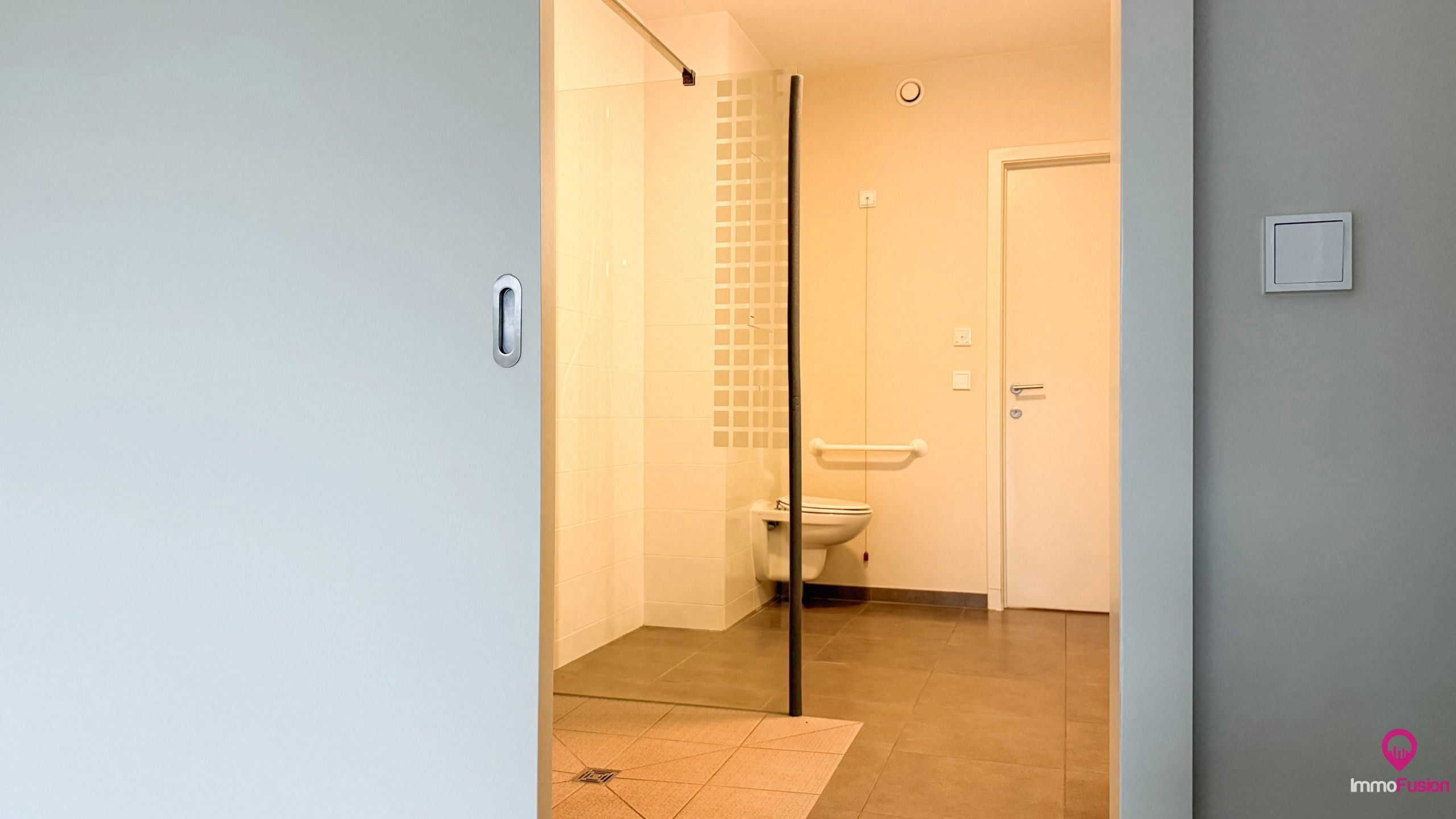 Stijlvol serviceflat met comfort, rust en zekerheid! foto 22