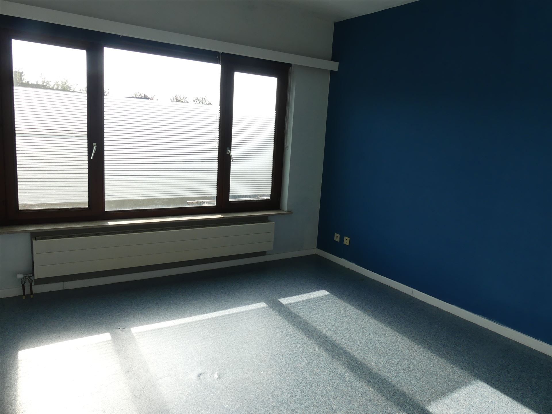 Ruime woning gelegen in een topbuurt te Aartselaar! foto 11