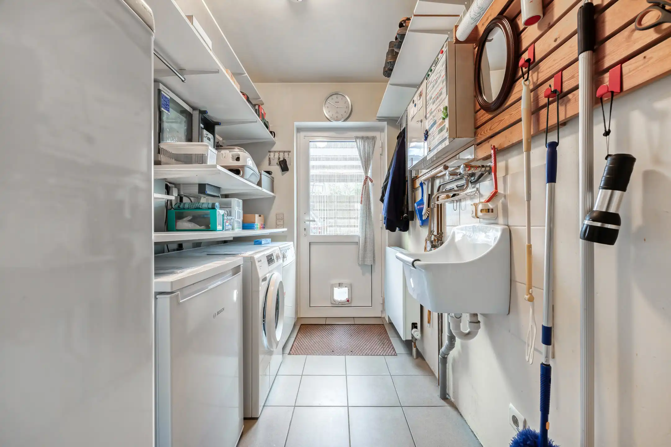 Instapklare gezinswoning met 3 slaapkamers in Emblem foto 19